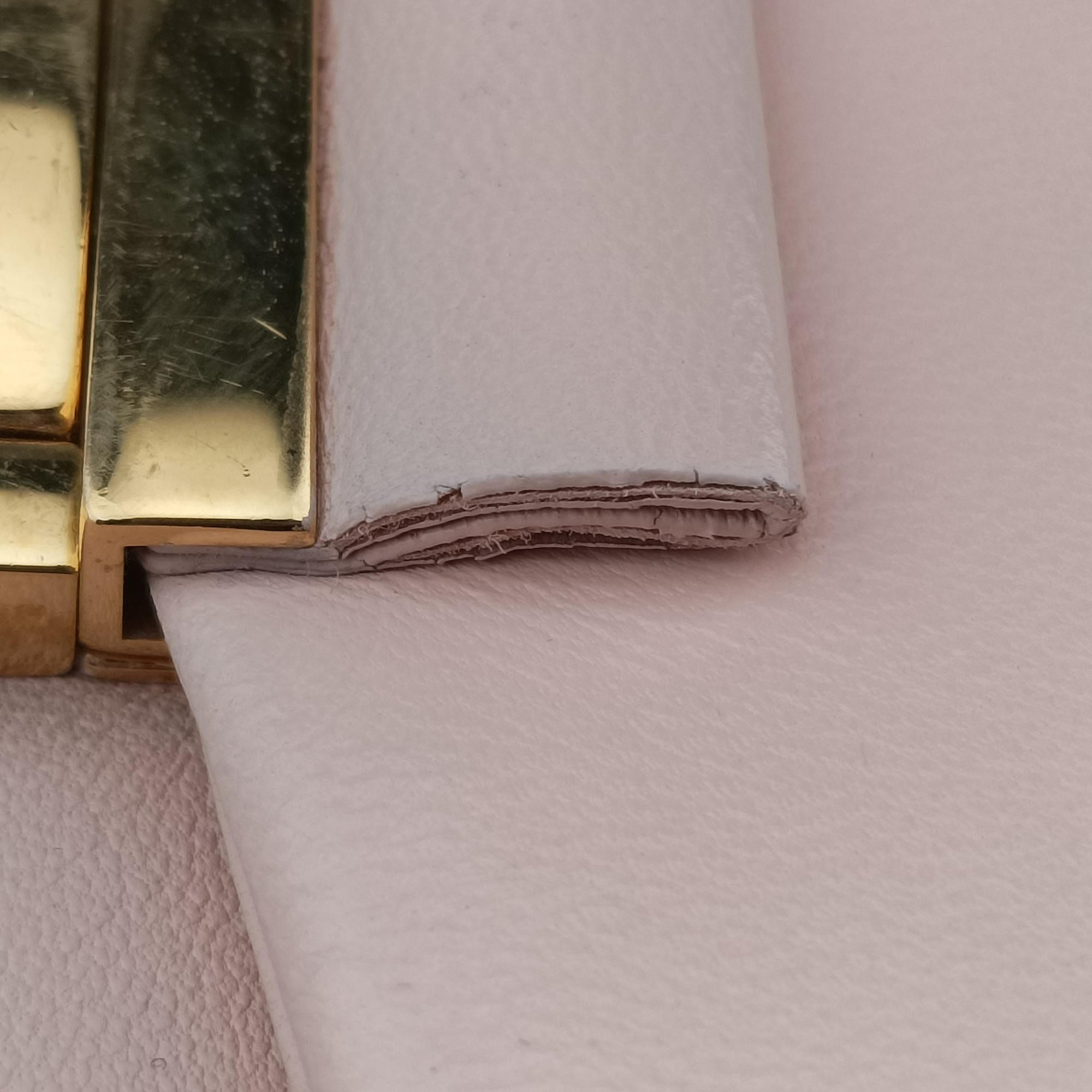 Secondhand Fendi Be Baguette Pink Leather 8BR677 shoulderbag | stylenewstar
