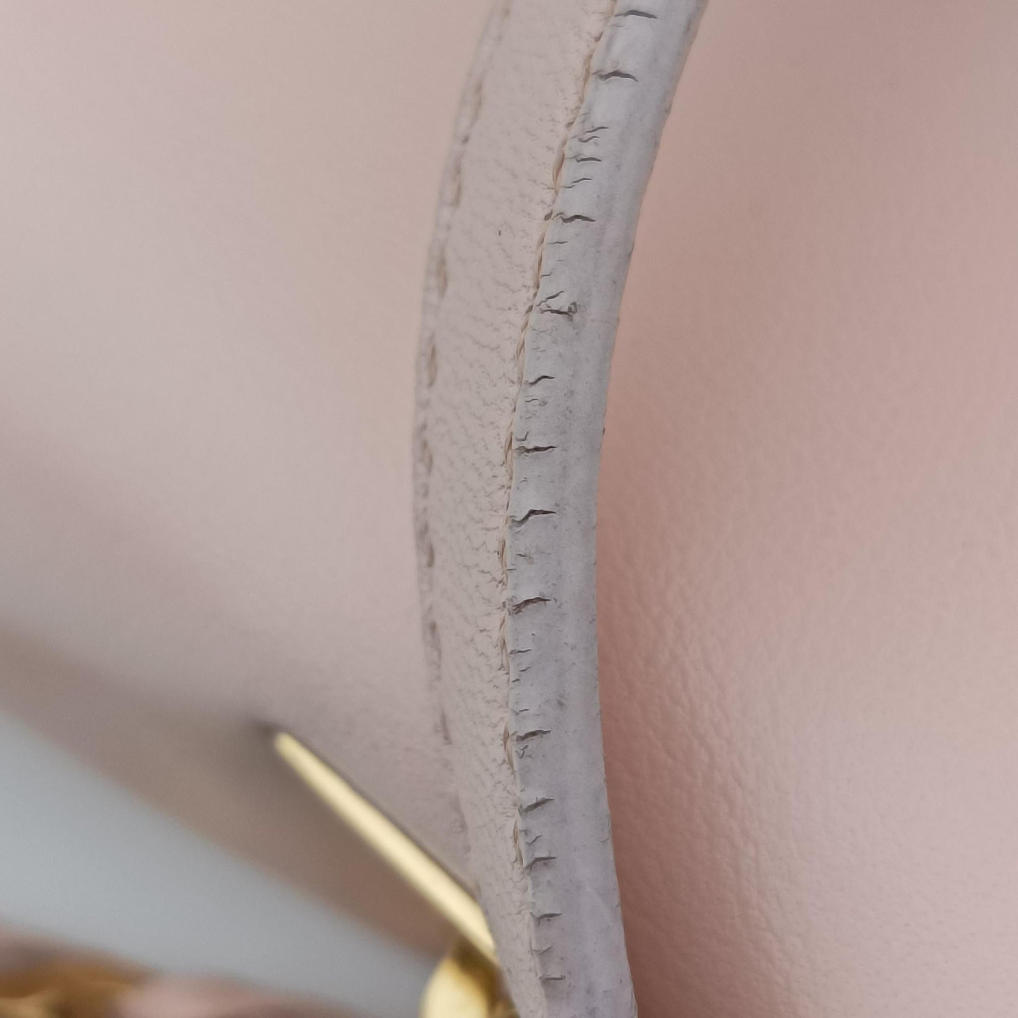 Secondhand Fendi Be Baguette Pink Leather 8BR677 shoulderbag | stylenewstar