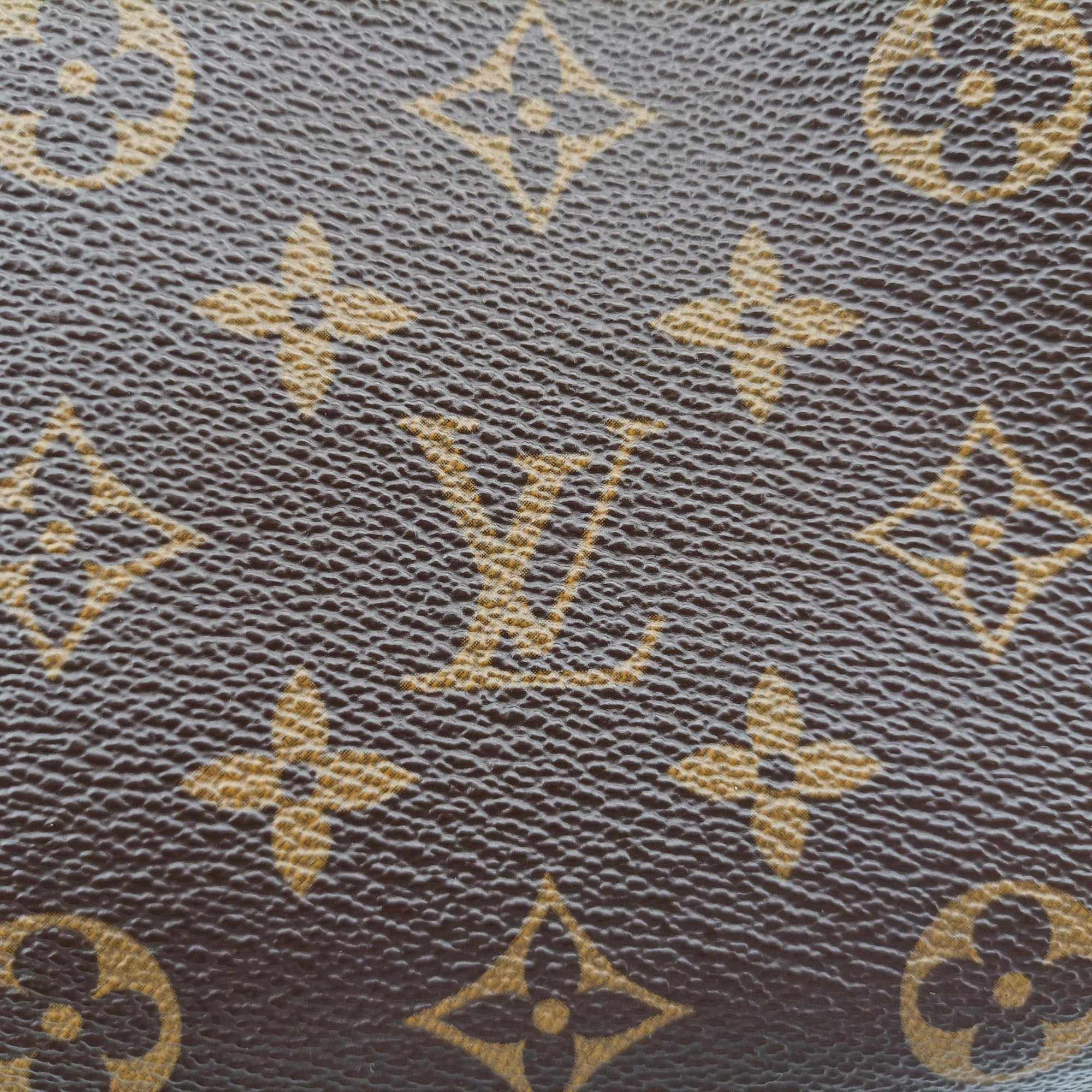 Secondhand Louis Vuitton ARTSY MM Brown Monogram Canvas M40249 handbag | stylenewstar