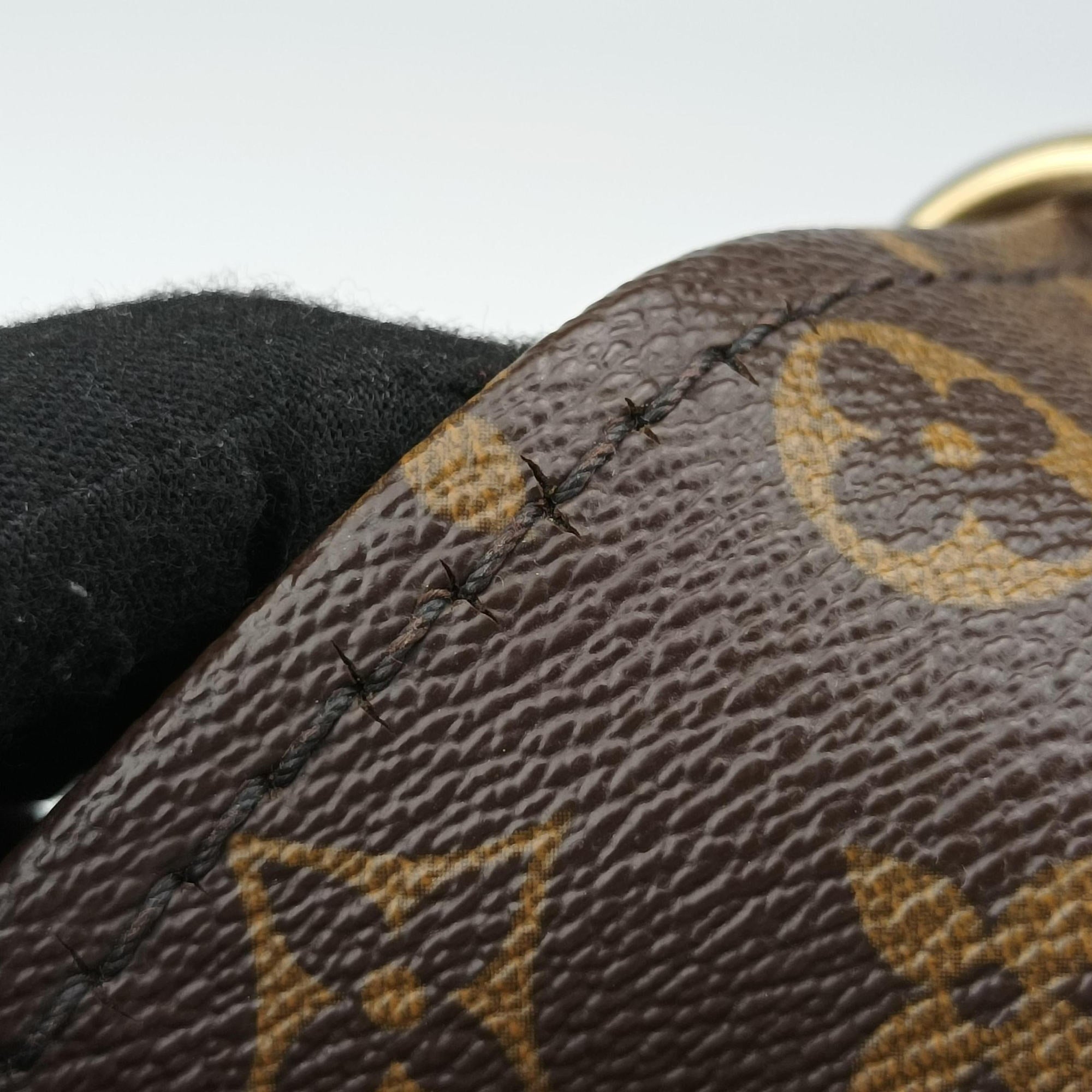 Secondhand Louis Vuitton ARTSY MM Brown Monogram Canvas M40249 handbag | stylenewstar