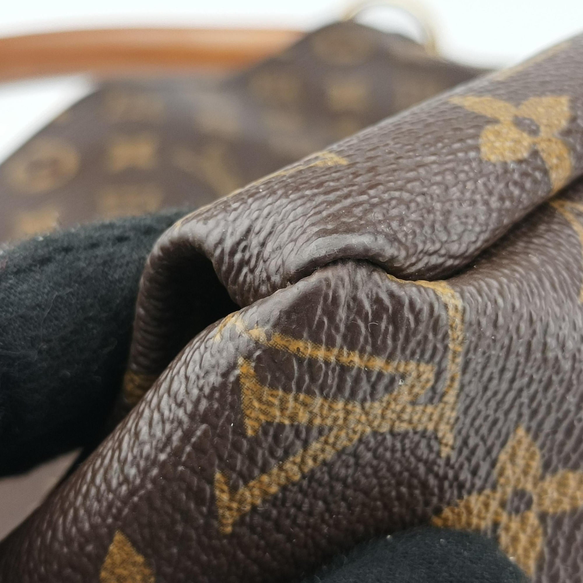 Secondhand Louis Vuitton ARTSY MM Brown Monogram Canvas M40249 handbag | stylenewstar