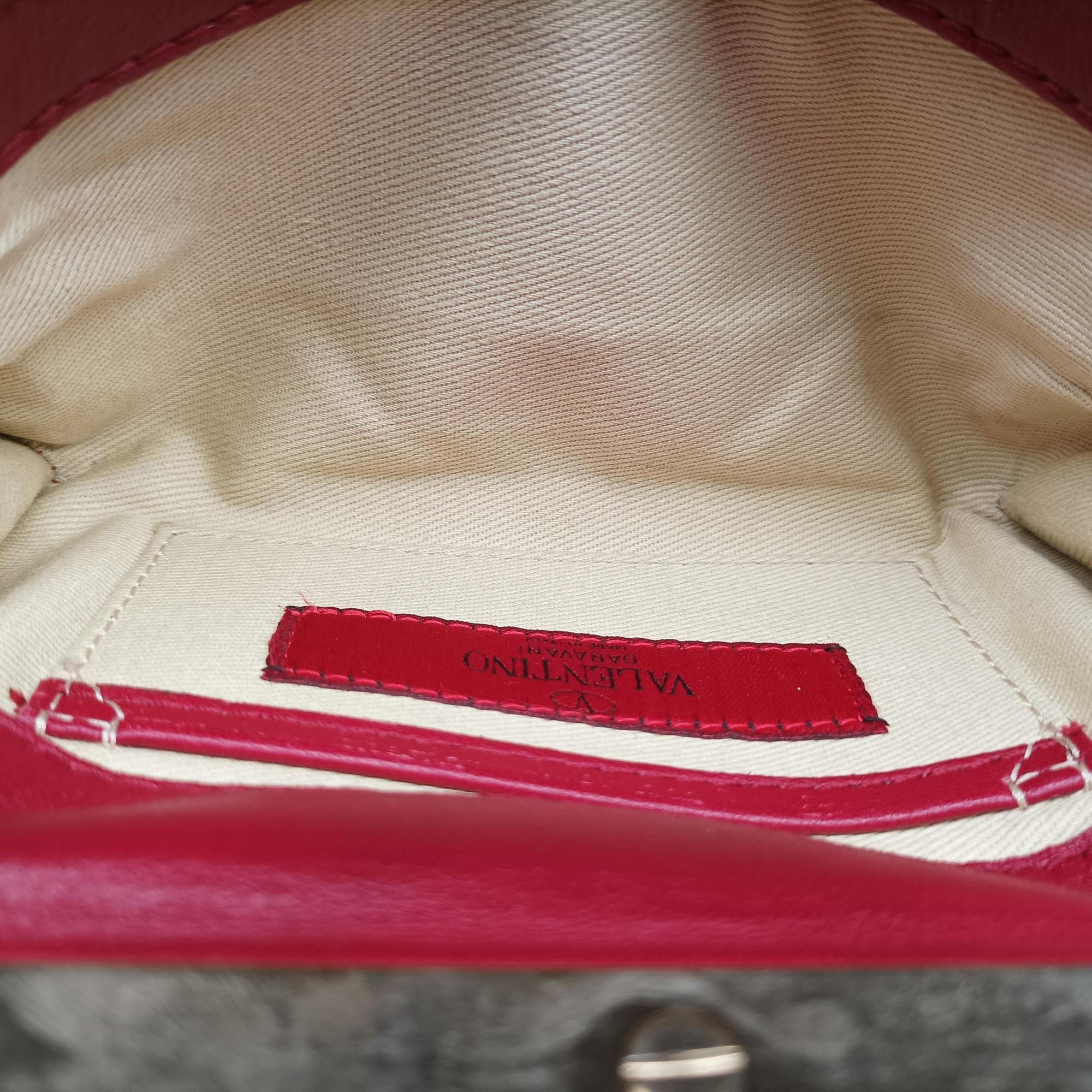 Pre-owned Valentino Rockstud VA VA VOOM Red Leather  shoulderbag | stylenewstar