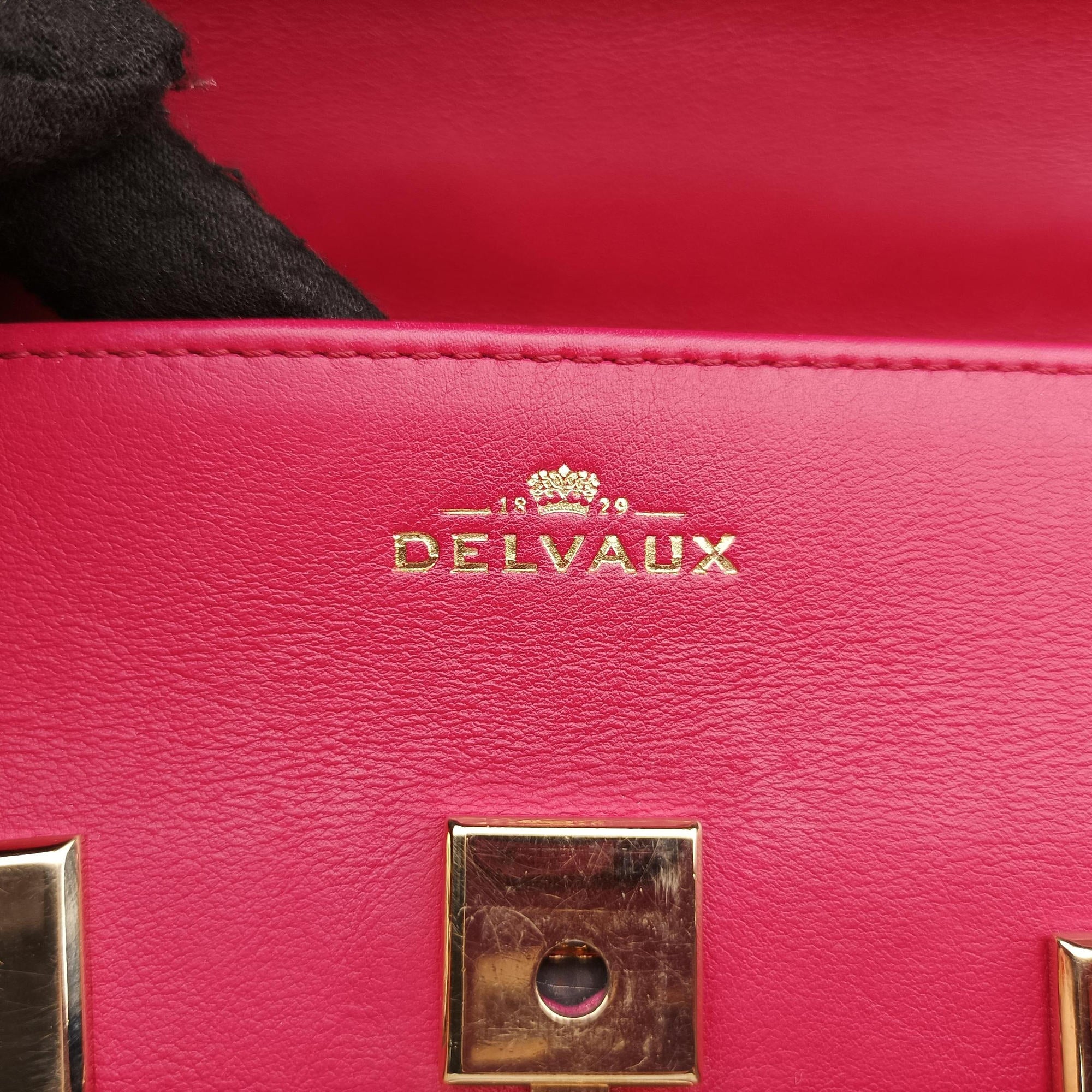 Secondhand Delvaux Tan pete Rose Leather  shoulderbag | stylenewstar