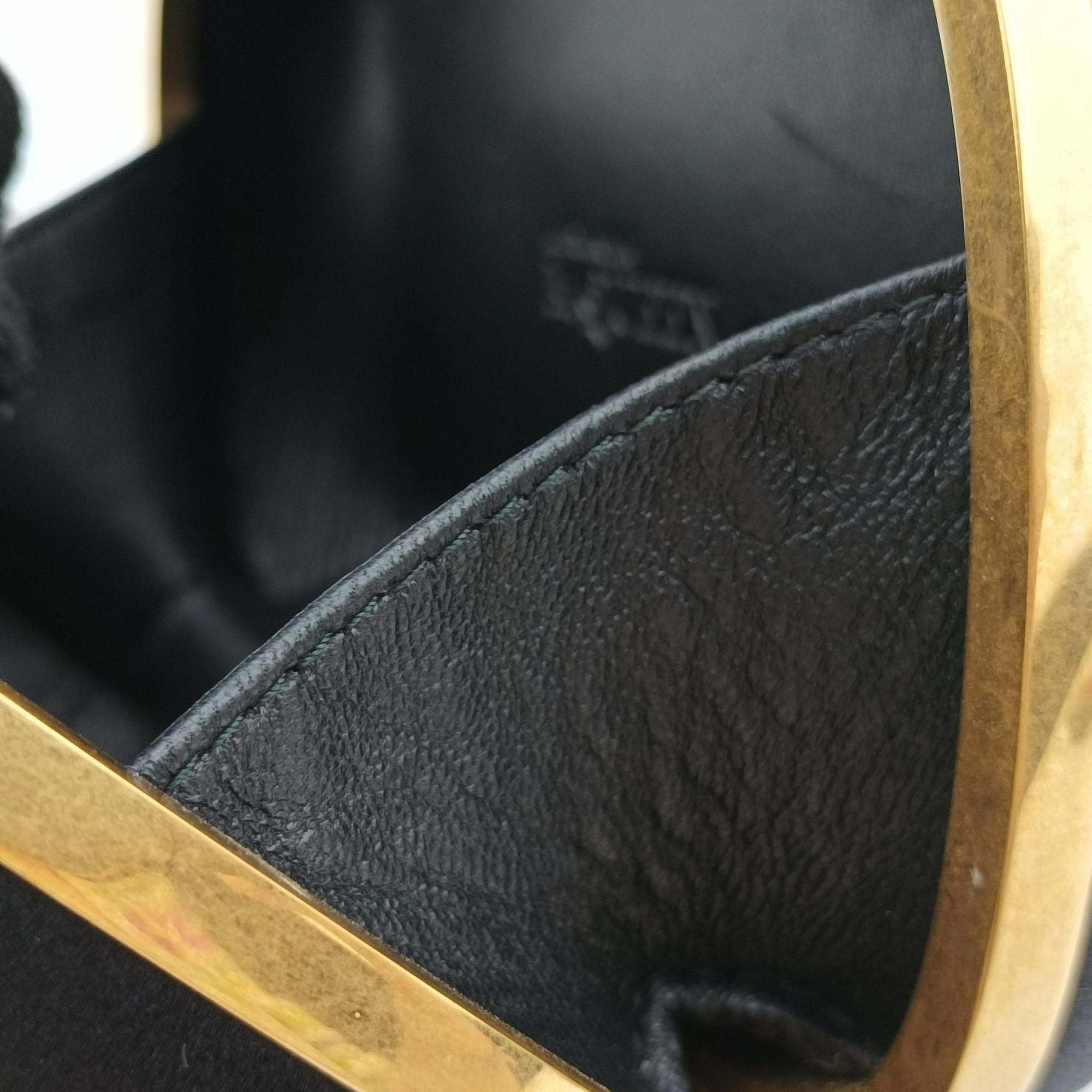 Pre-owned Alexander McQueen Skull Box Black silk  clutchbag | stylenewstar