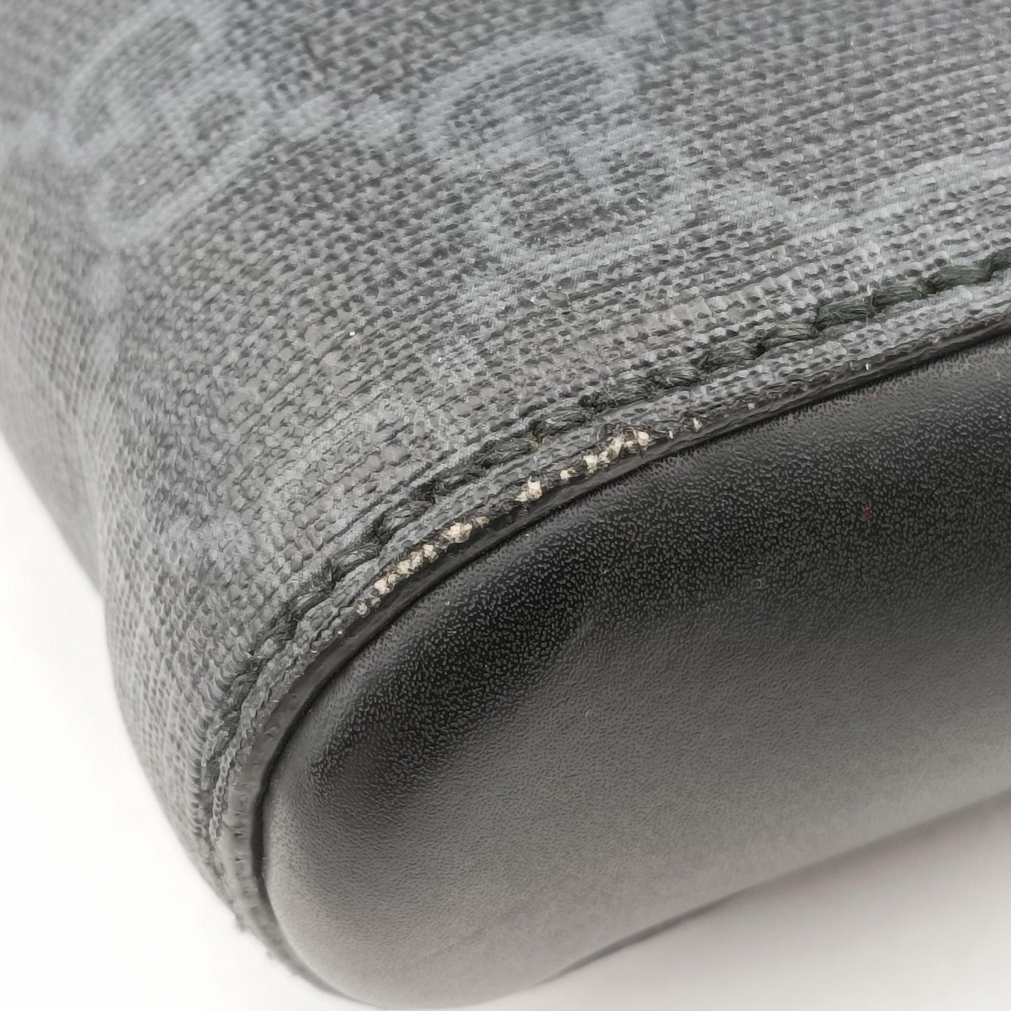 Pre-owned Gucci GG Supreme Courrier Messenger Black×Multicolour PVC coated canvas×Leather 474137 shoulderbag | stylenewstar