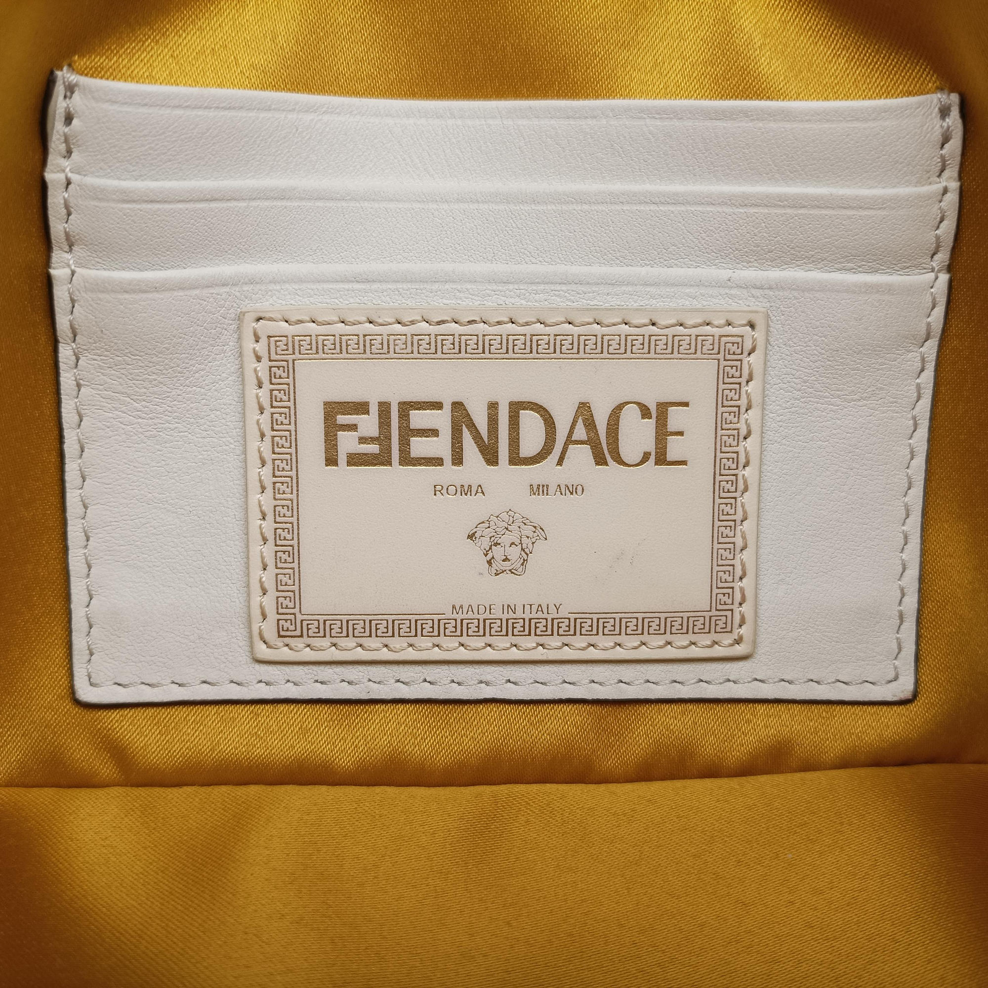 Pre-owned Fendi Fendace Brooch Mini Baguette White Leather 8BS066 shoulderbag | stylenewstar