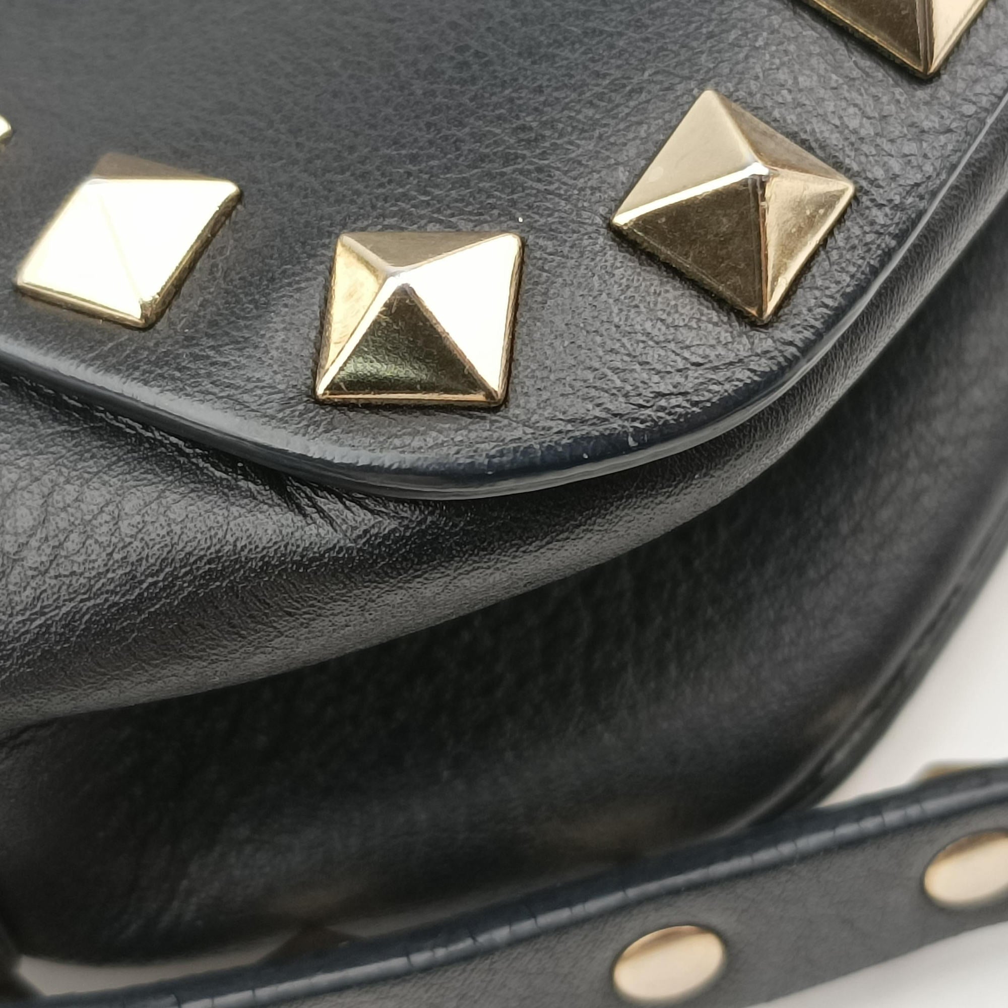 Vintage Valentino Rockstud Black Leather  shoulderbag | stylenewstar