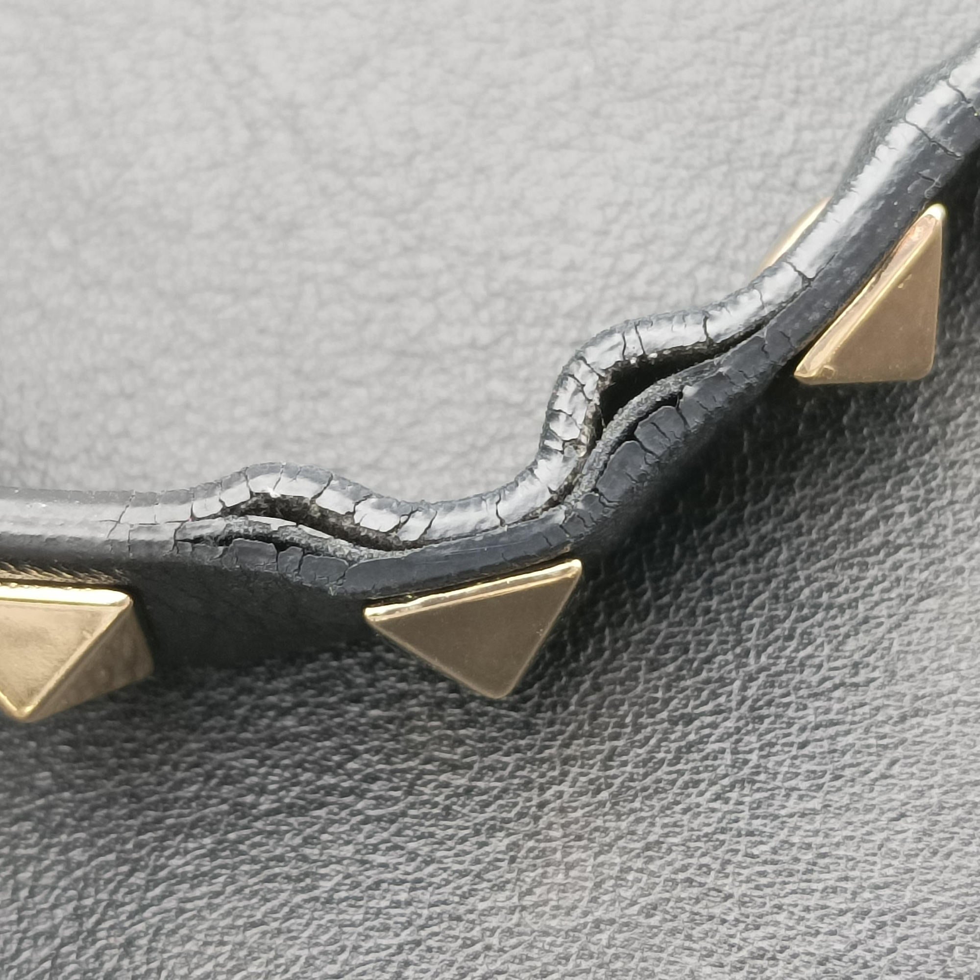 Vintage Valentino Rockstud Black Leather  shoulderbag | stylenewstar