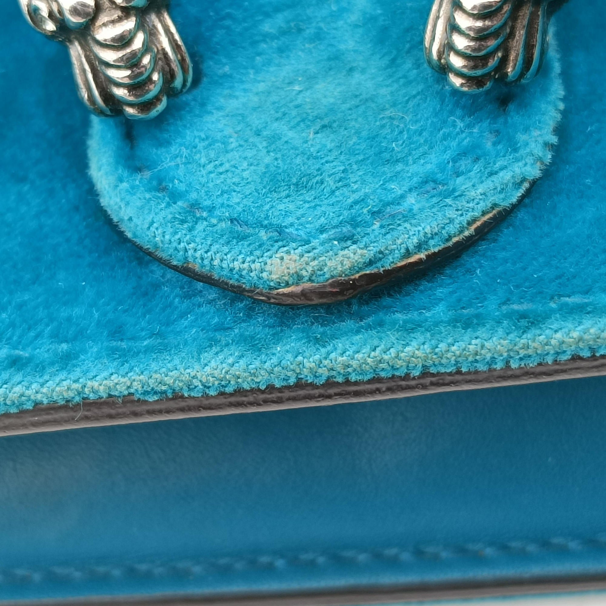 Pre-owned Gucci Dionysus Blue velour 476432 shoulderbag | stylenewstar
