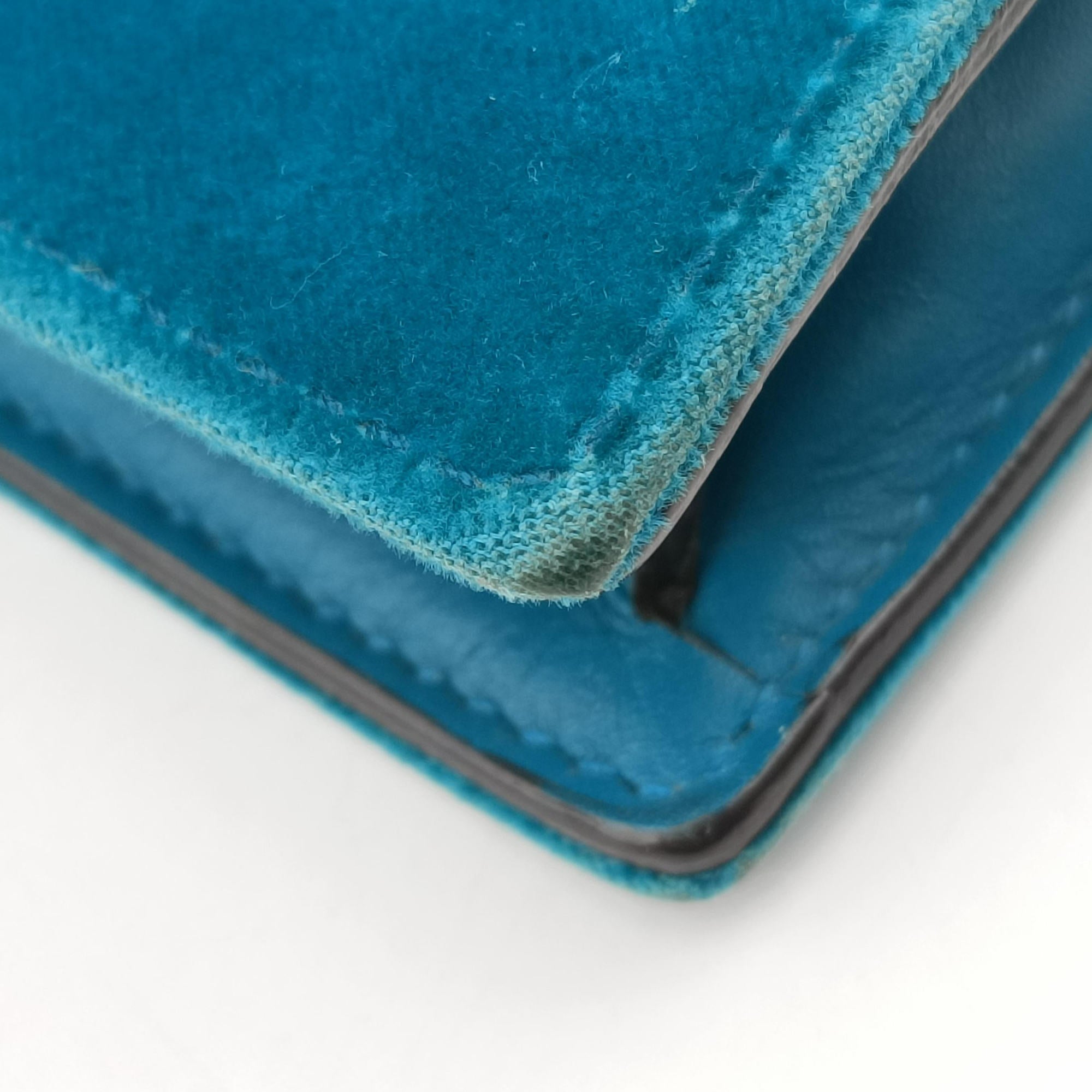 Pre-owned Gucci Dionysus Blue velour 476432 shoulderbag | stylenewstar