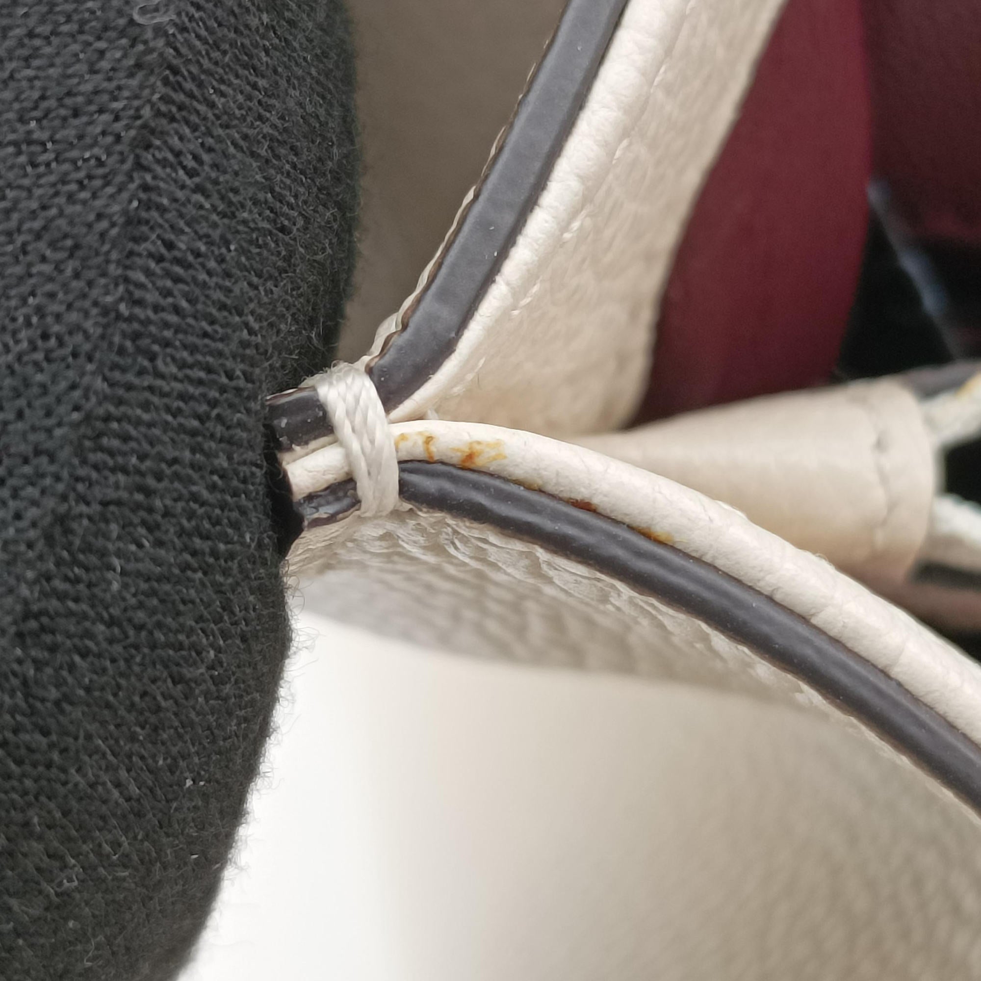 Pre-owned Gucci Zumi White Leather 564714 shoulderbag | stylenewstar
