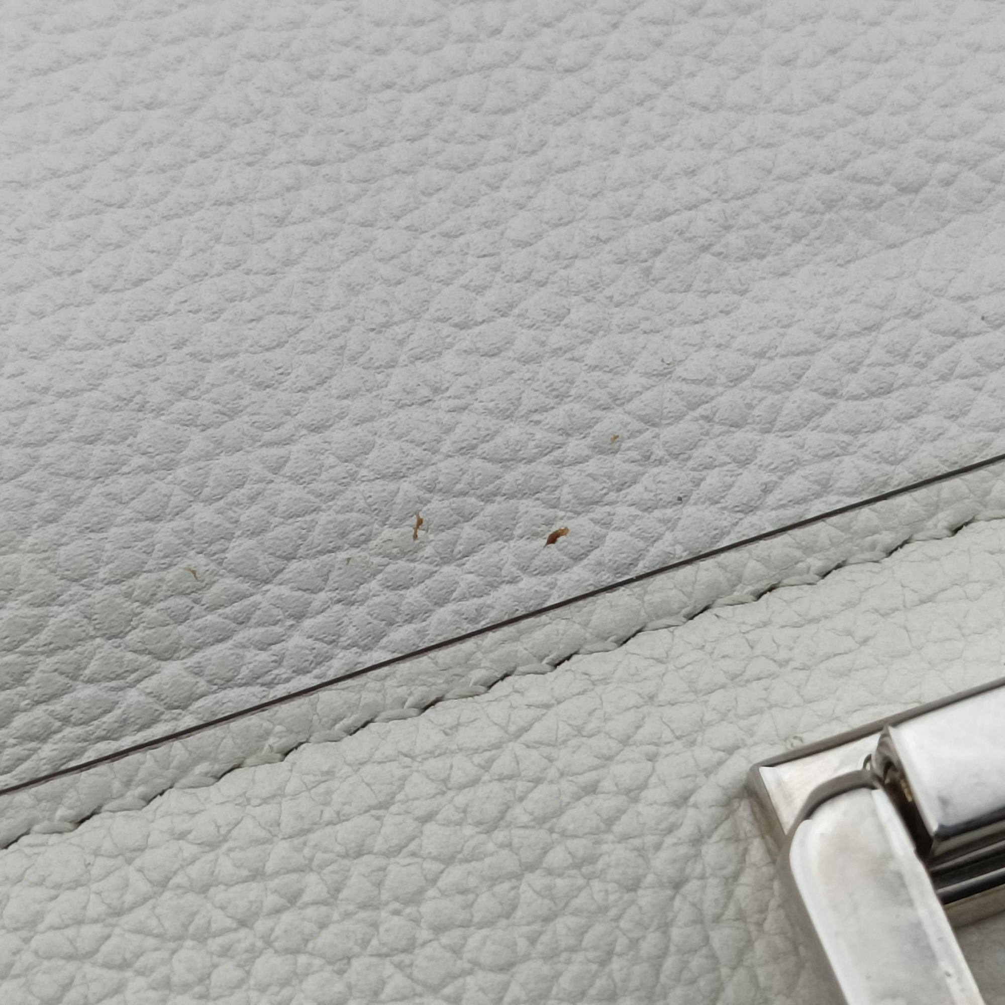 Pre-owned Gucci Zumi White Leather 564714 shoulderbag | stylenewstar