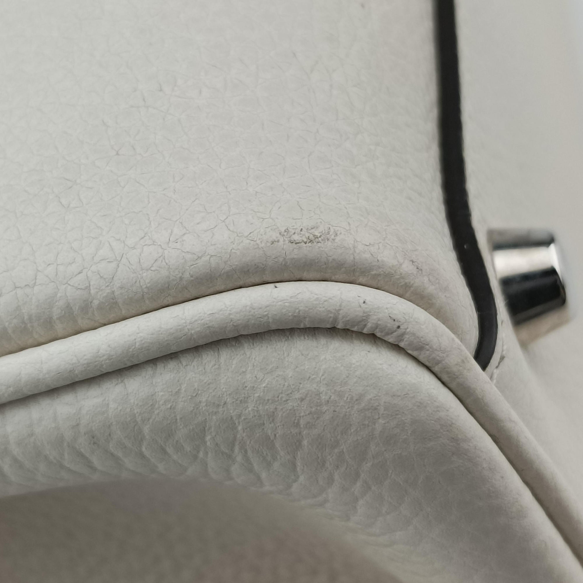 Pre-owned Gucci Zumi White Leather 564714 shoulderbag | stylenewstar