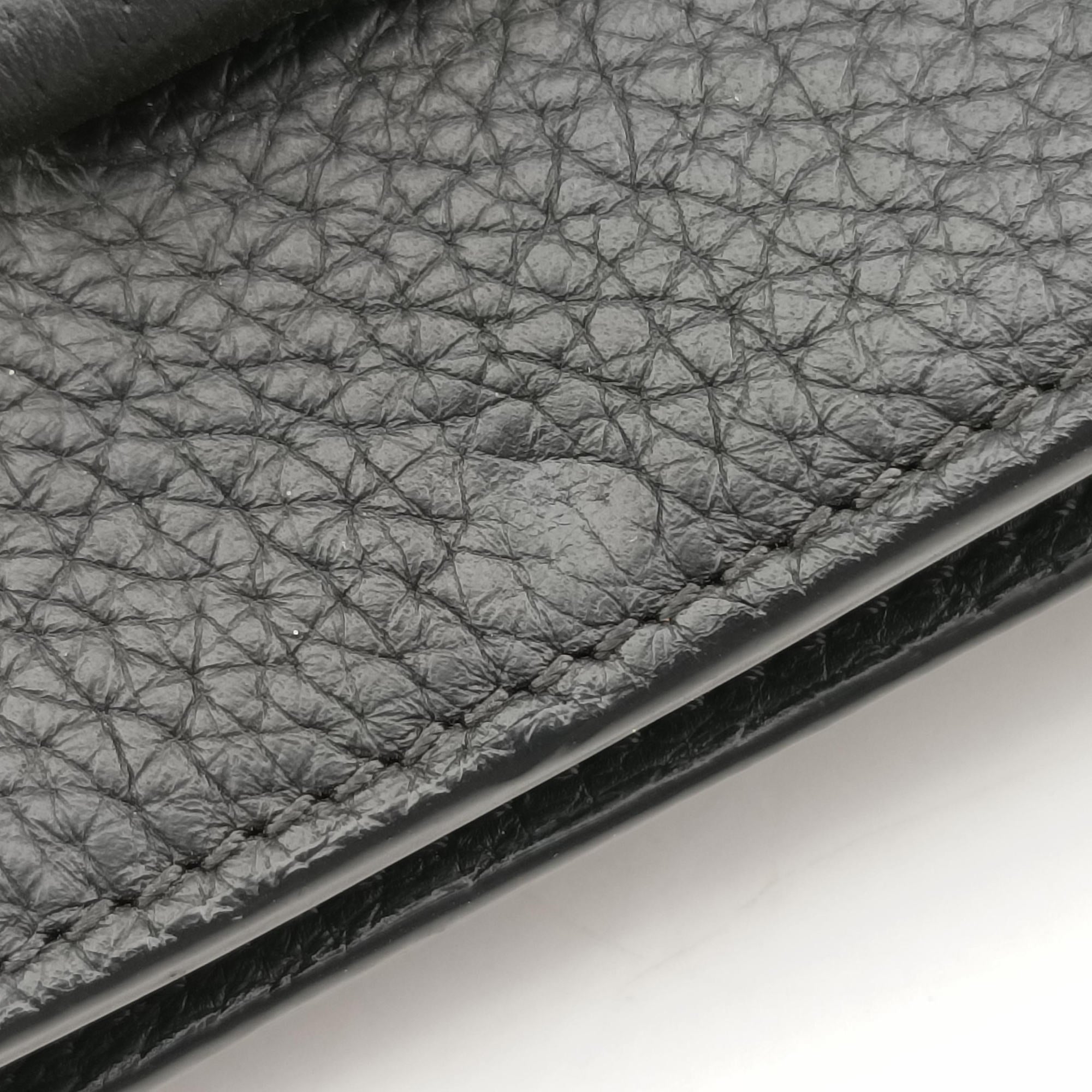 Pre-owned VERSACE Medusa Black Leather  handbag | stylenewstar