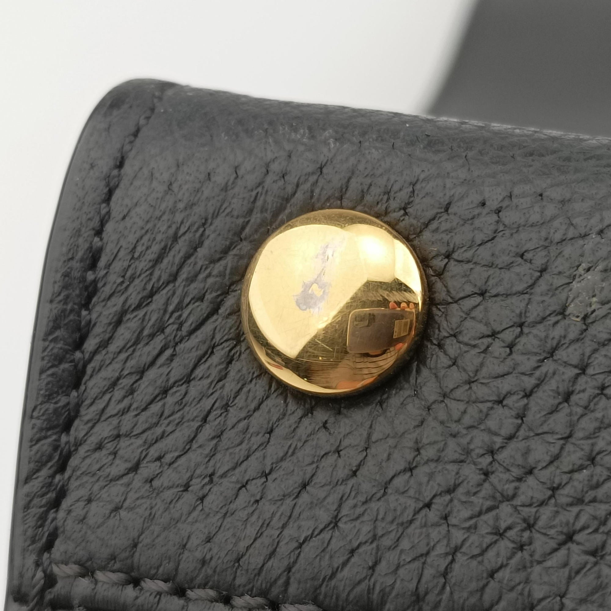 Pre-owned VERSACE Medusa Black Leather  handbag | stylenewstar