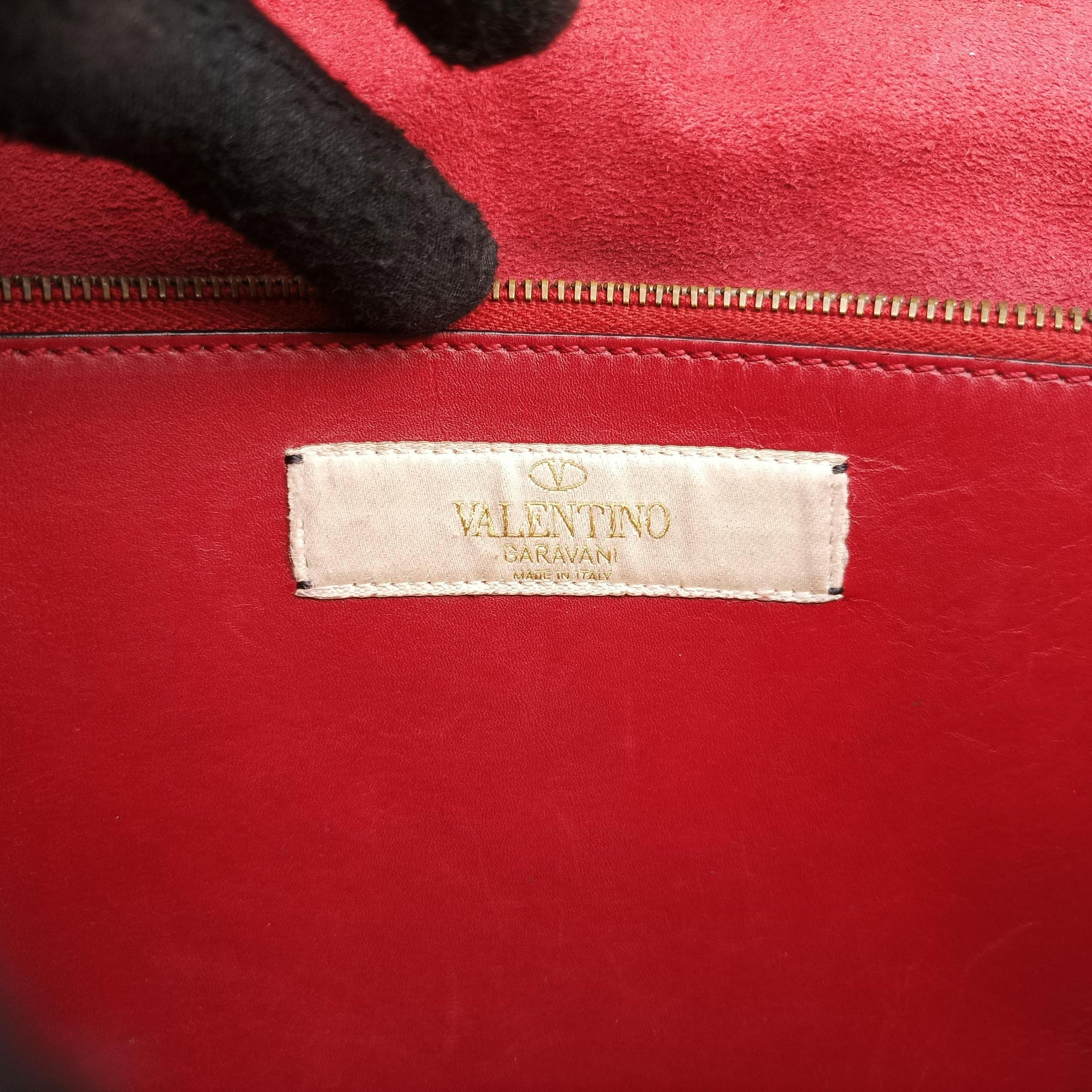 Pre-owned Valentino Tribal Mask Red Leather  shoulderbag | stylenewstar
