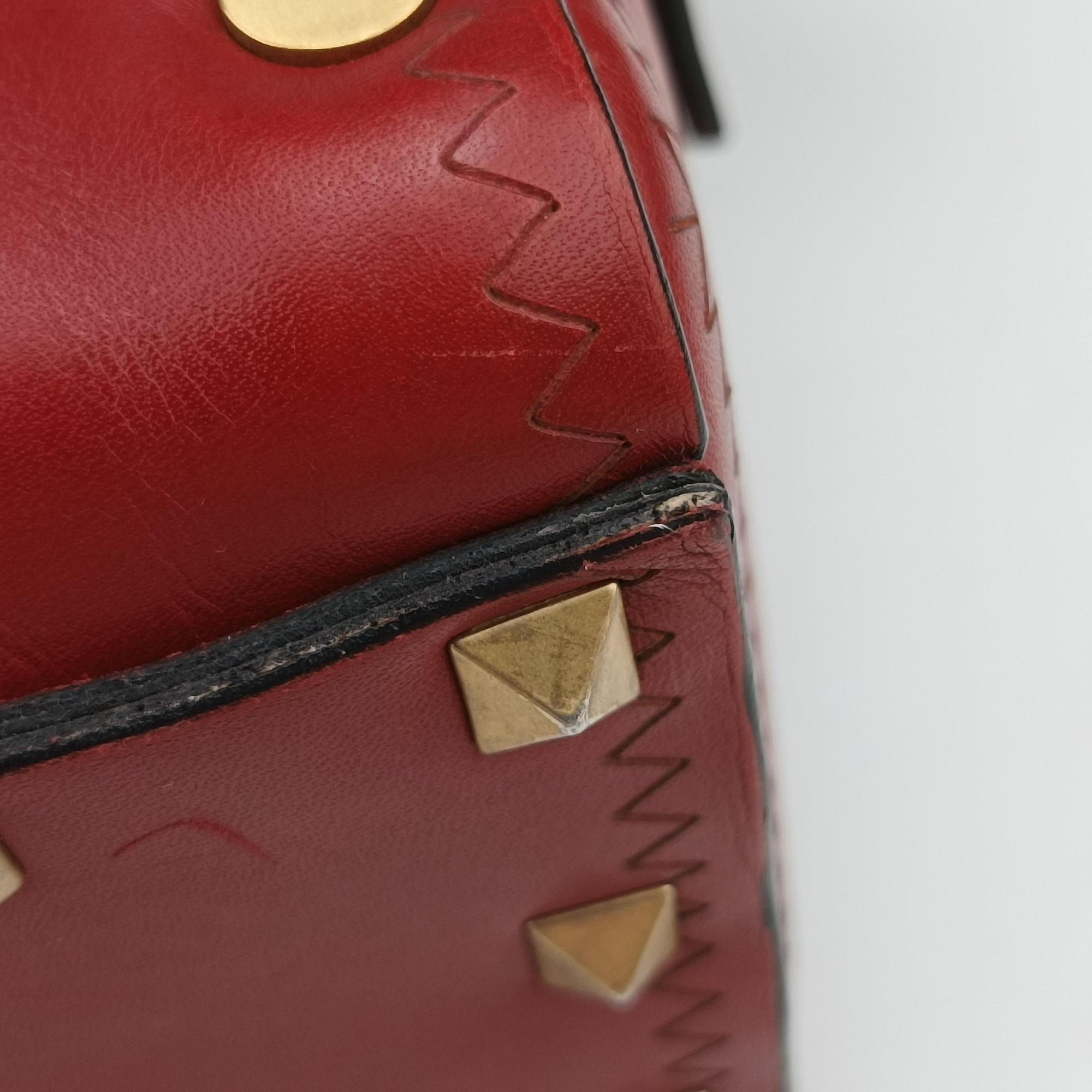 Pre-owned Valentino Tribal Mask Red Leather  shoulderbag | stylenewstar
