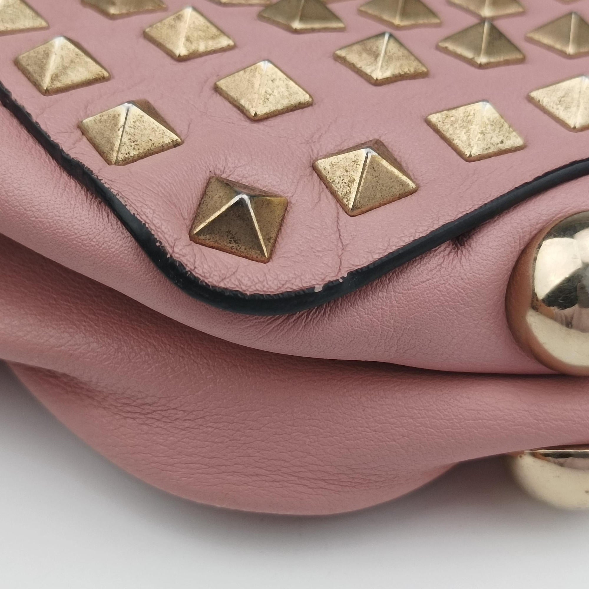 Secondhand Valentino Rockstud Pink leather  handbag | stylenewstar