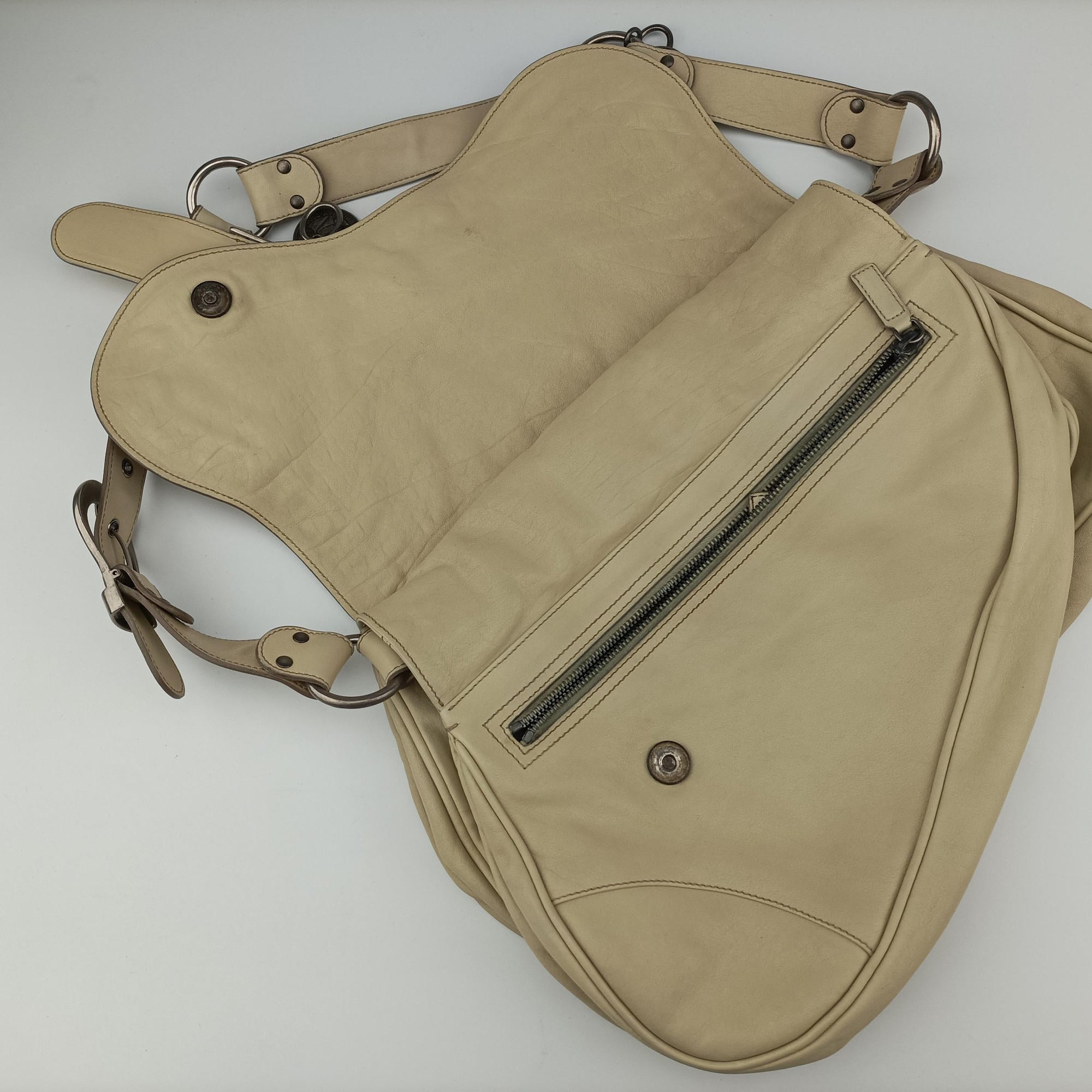 Secondhand Christian Dior Gaucho Beige Leather  shoulderbag | stylenewstar