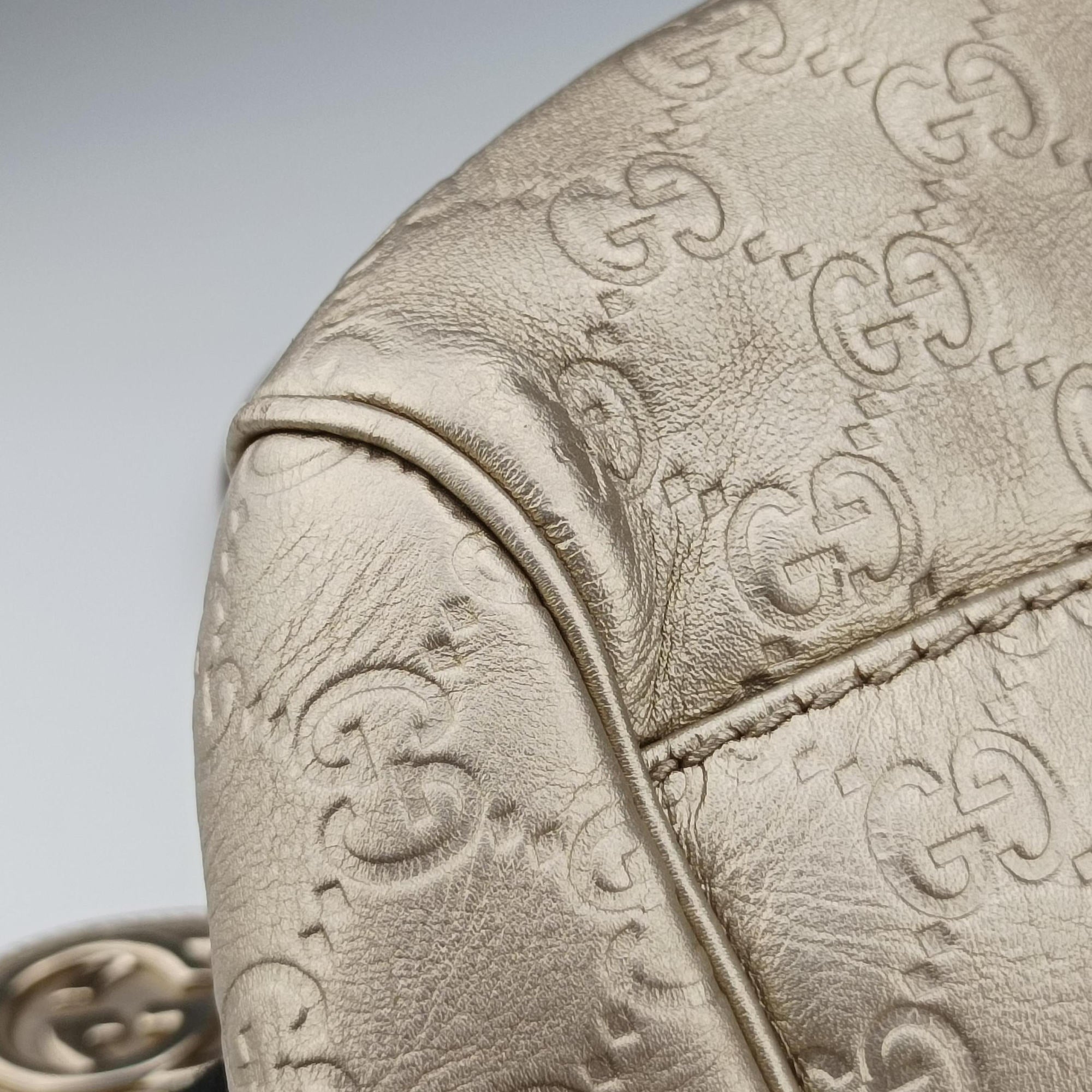 Pre-owned Gucci Sukey Guccissima Golden Leather 223974 shoulderbag | stylenewstar