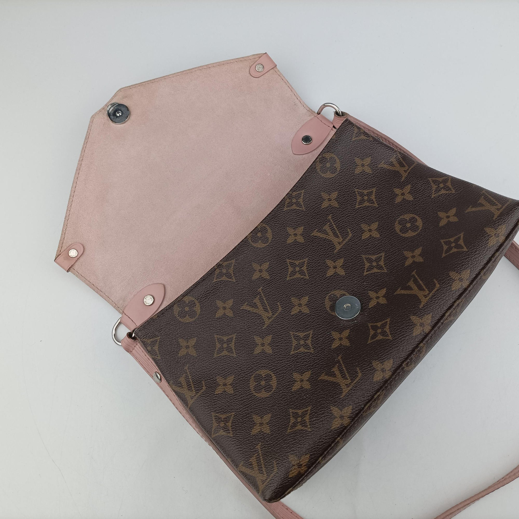 Pre-owned Louis Vuitton SAINT MICHEL Monogram×Rose Ballerine Monogram Canvas×epi M44033 shoulderbag | stylenewstar