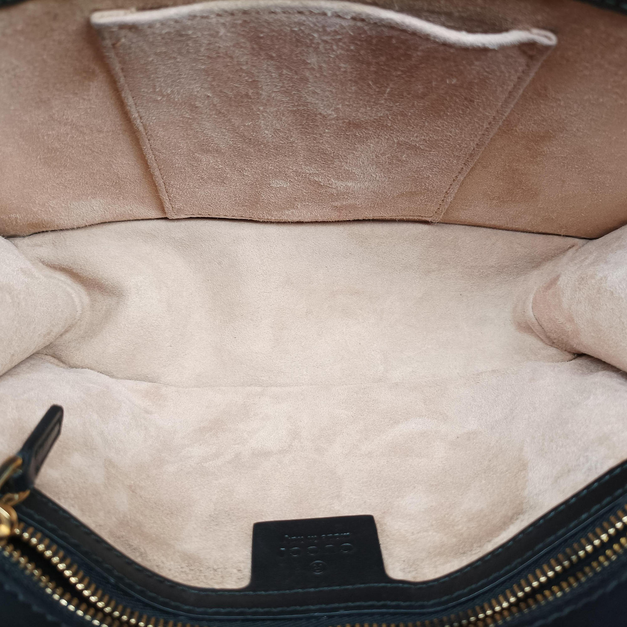 Pre-owned Gucci Sylvie Black×GREEN×RED Leather 421882 shoulderbag | stylenewstar