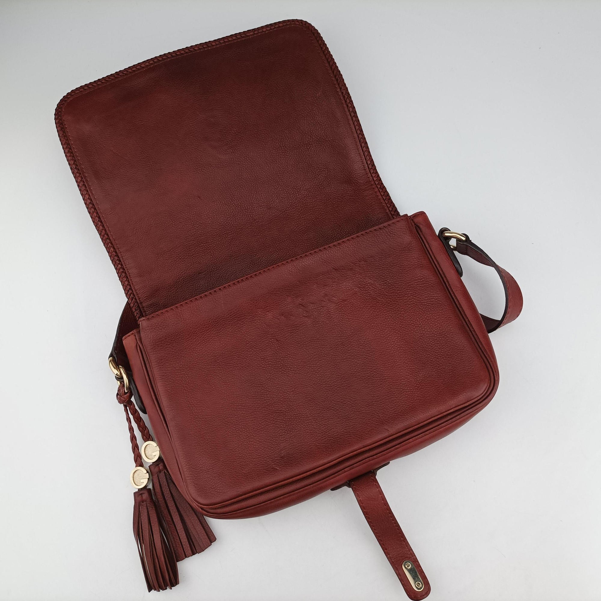 Secondhand Gucci Marrakech Messenger Red Leather 257024 shoulderbag | stylenewstar