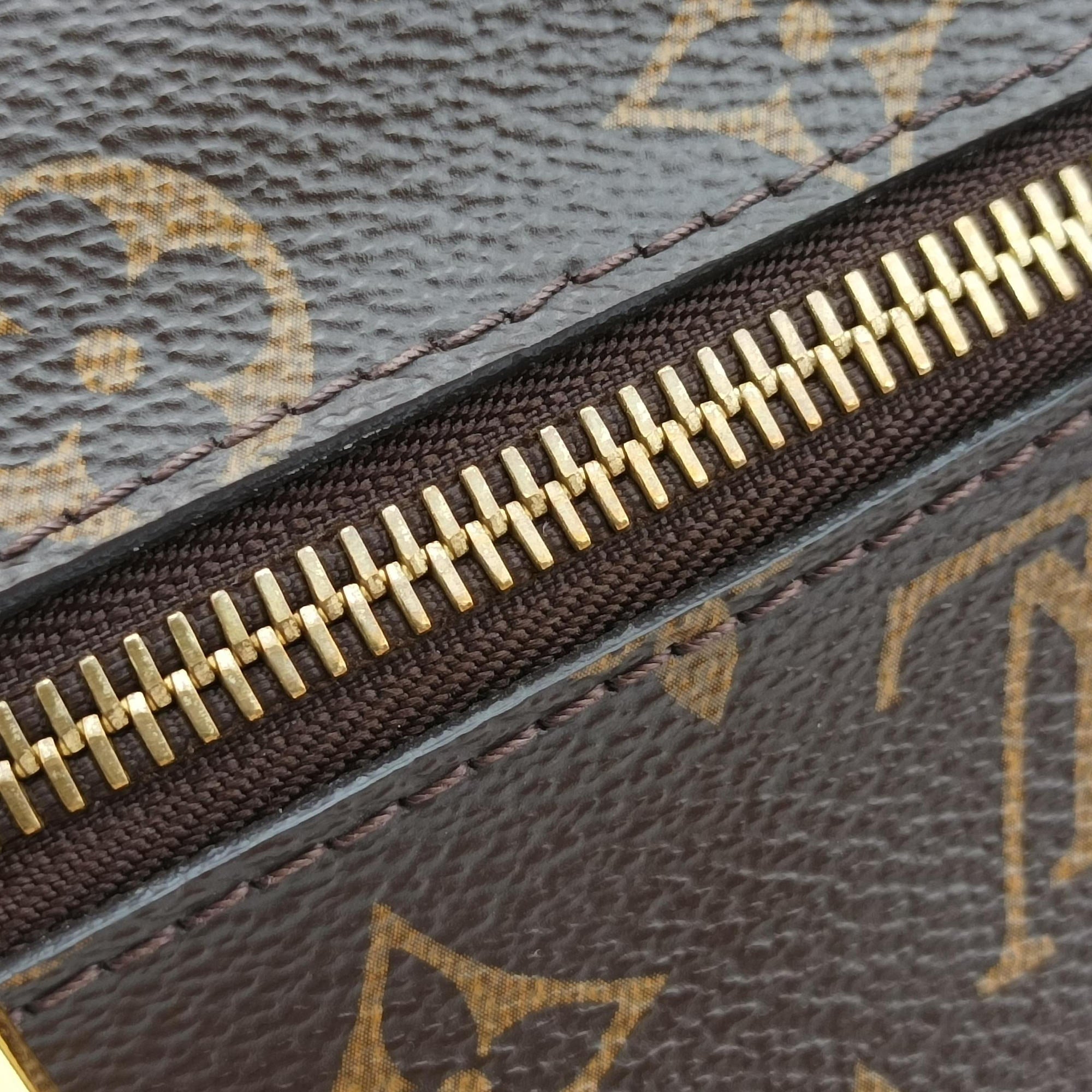 Pre-owned Louis Vuitton Pochette Metis MM Brown Monogram Canvas M44875 shoulderbag | stylenewstar
