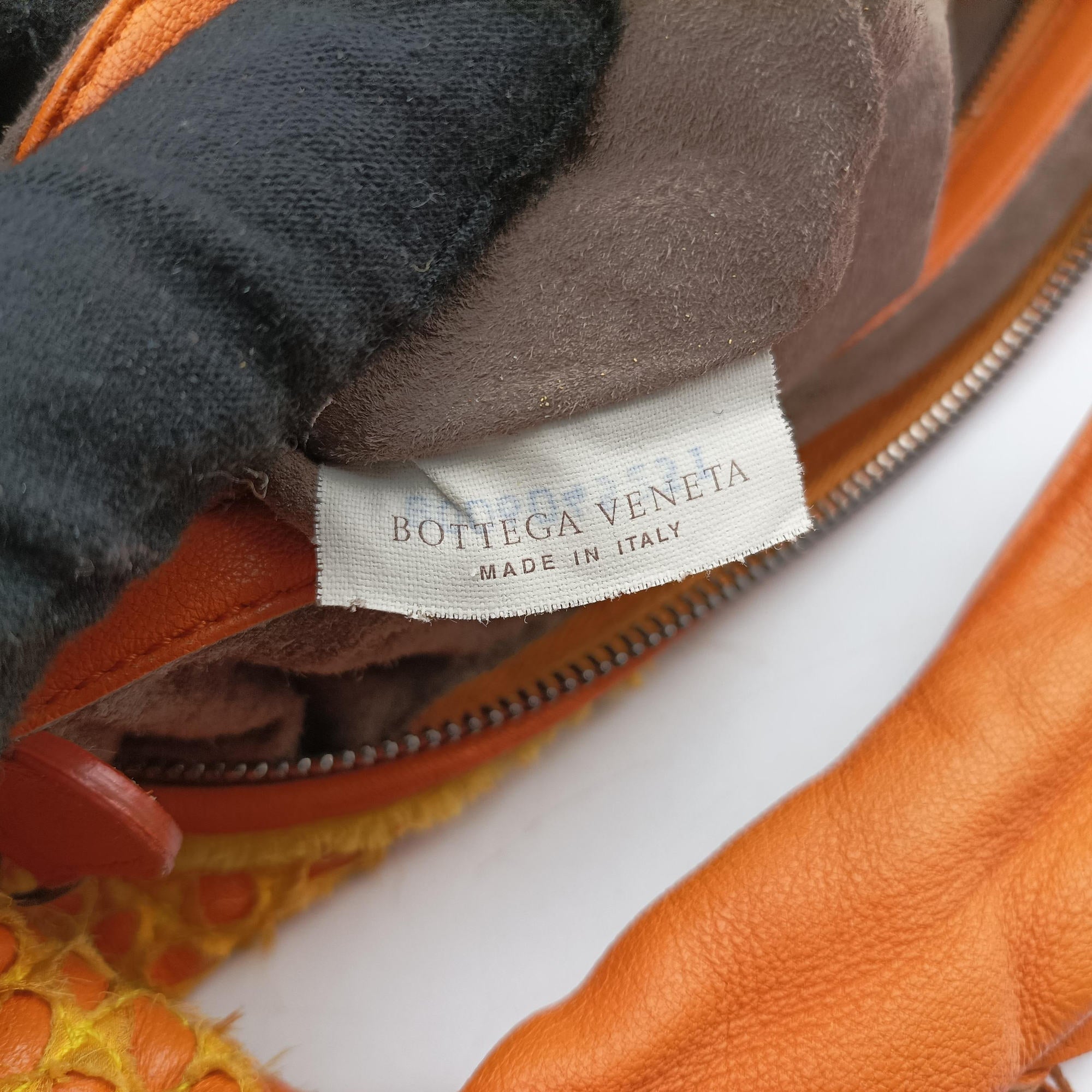 Secondhand Bottega Veneta Veneta Yellow lambskin  handbag | stylenewstar