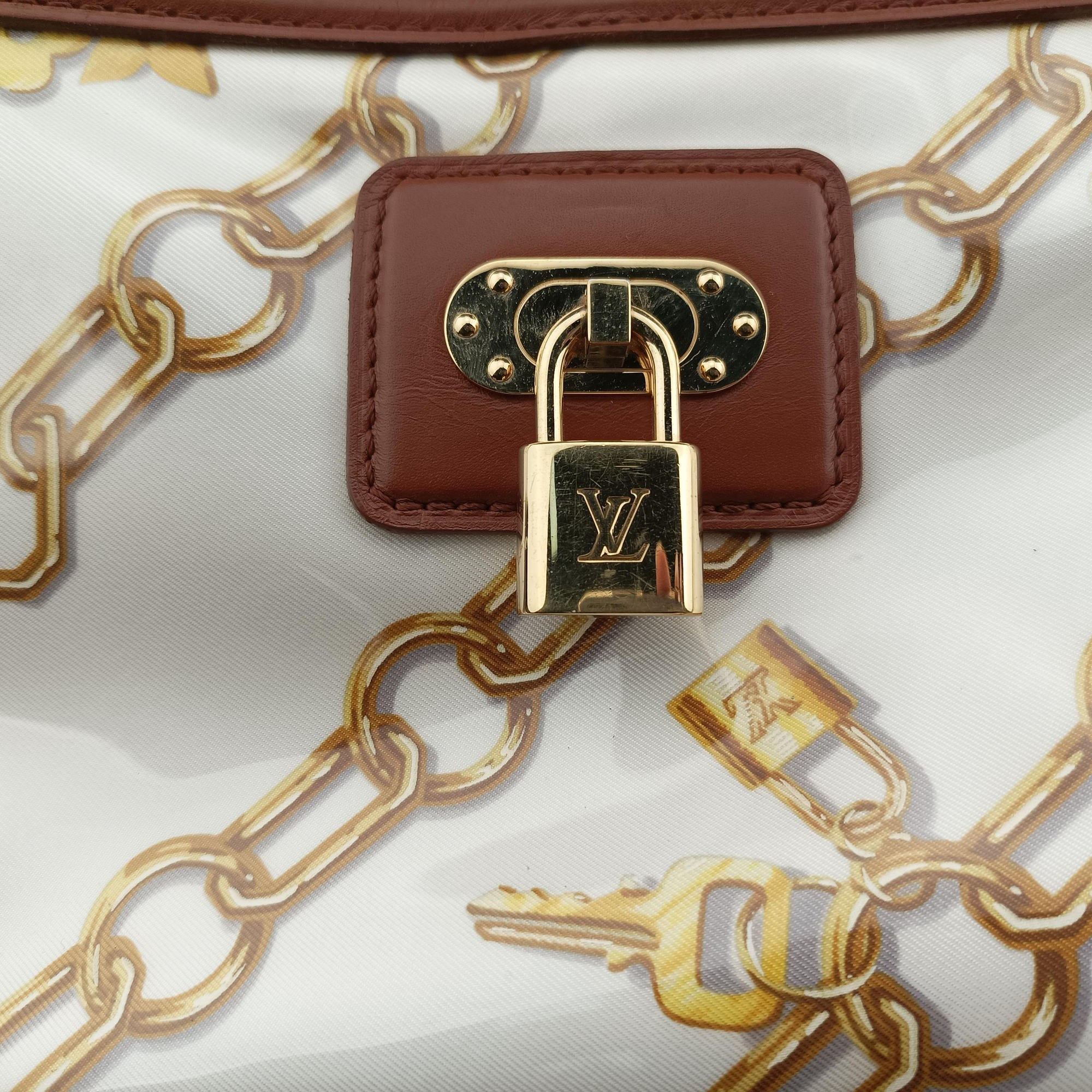 Pre-owned Louis Vuitton Monogram Charm Cabas White x Brown x Multicolor Vinyl x Leather M95157 shoulderbag | stylenewstar
