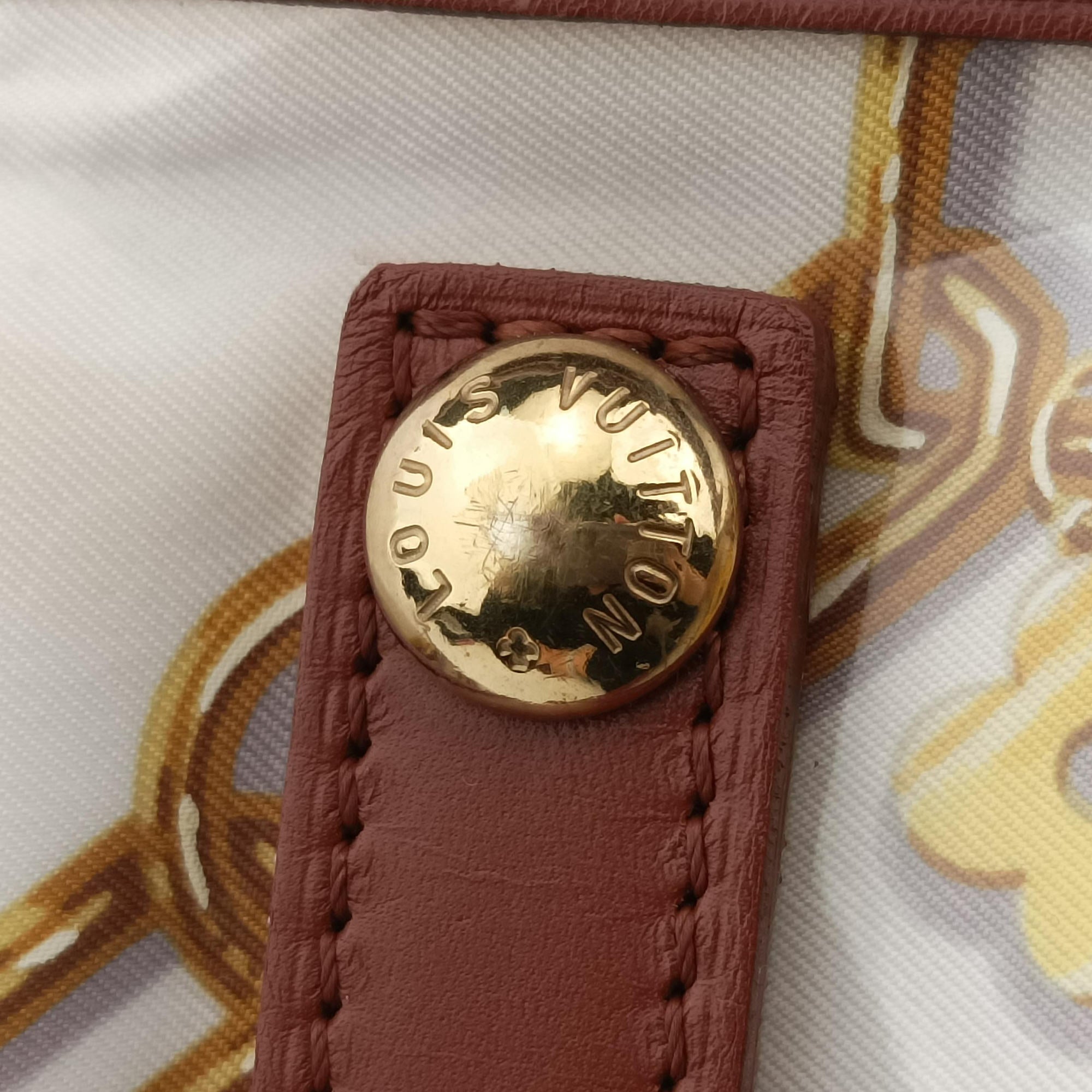 Pre-owned Louis Vuitton Monogram Charm Cabas White x Brown x Multicolor Vinyl x Leather M95157 shoulderbag | stylenewstar