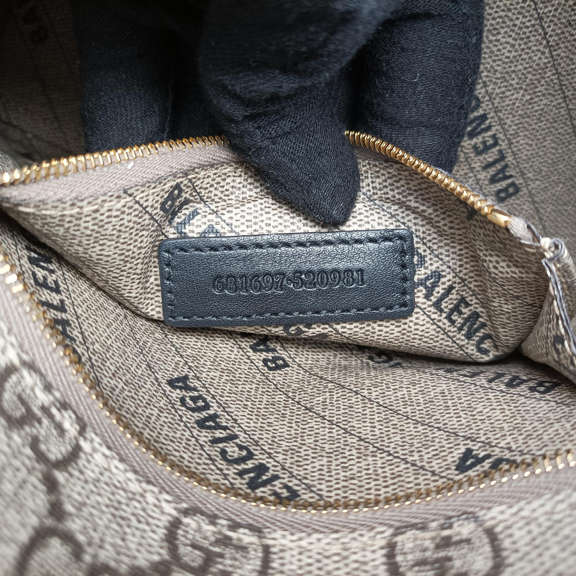 Secondhand Gucci Hourglass Hacker Project Brown PVC coated canvas 681697 shoulderbag | stylenewstar