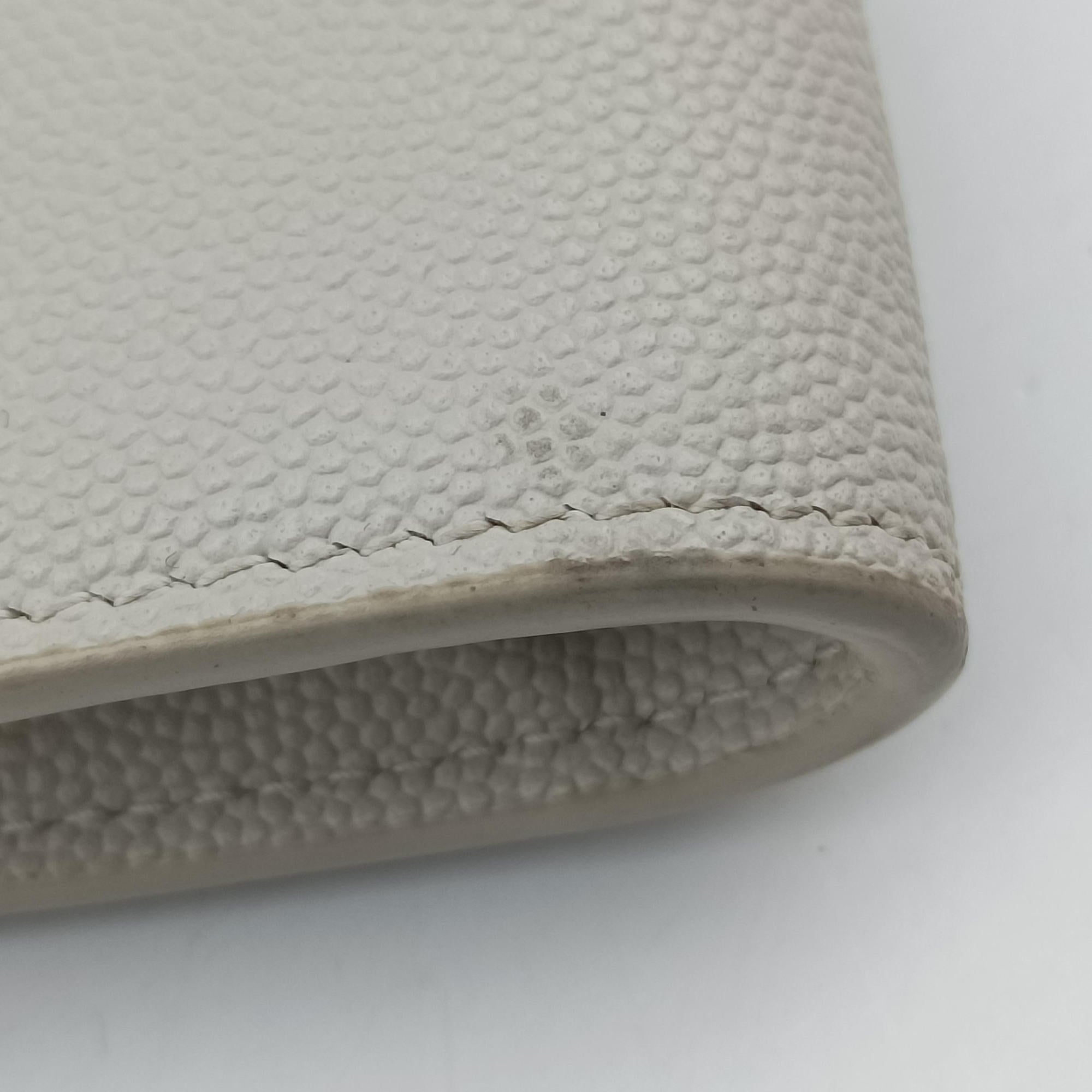 Pre-owned Yves Saint Laurent Uptown White Caviar Skin 607788 shoulderbag | stylenewstar