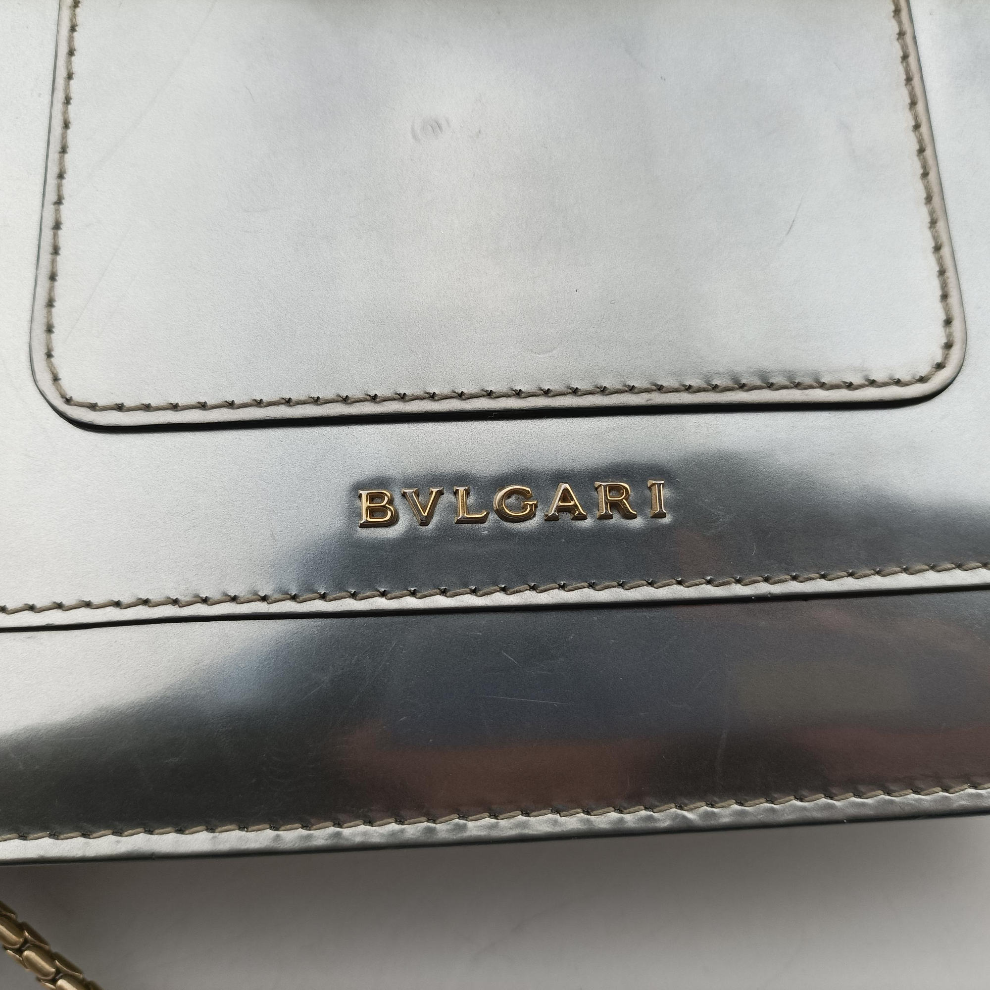 Pre-owned Bvlgari SERPENTI FOREVER Silver Enamel  shoulderbag | stylenewstar