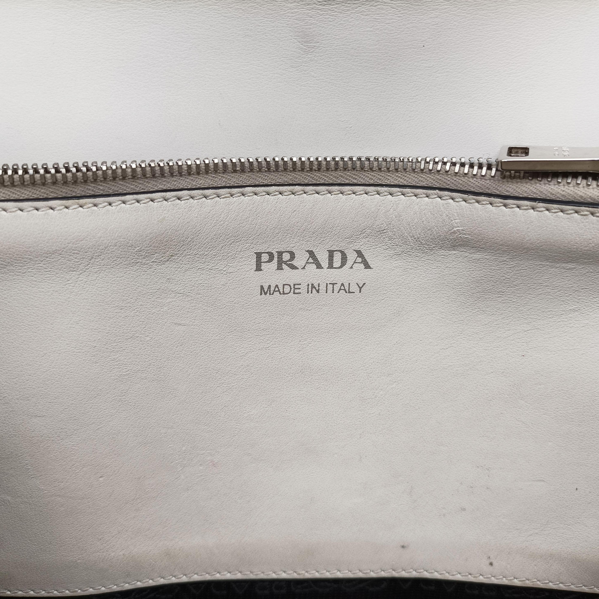 Pre-owned Prada Electra Studded White leather 1BD120 shoulderbag | stylenewstar