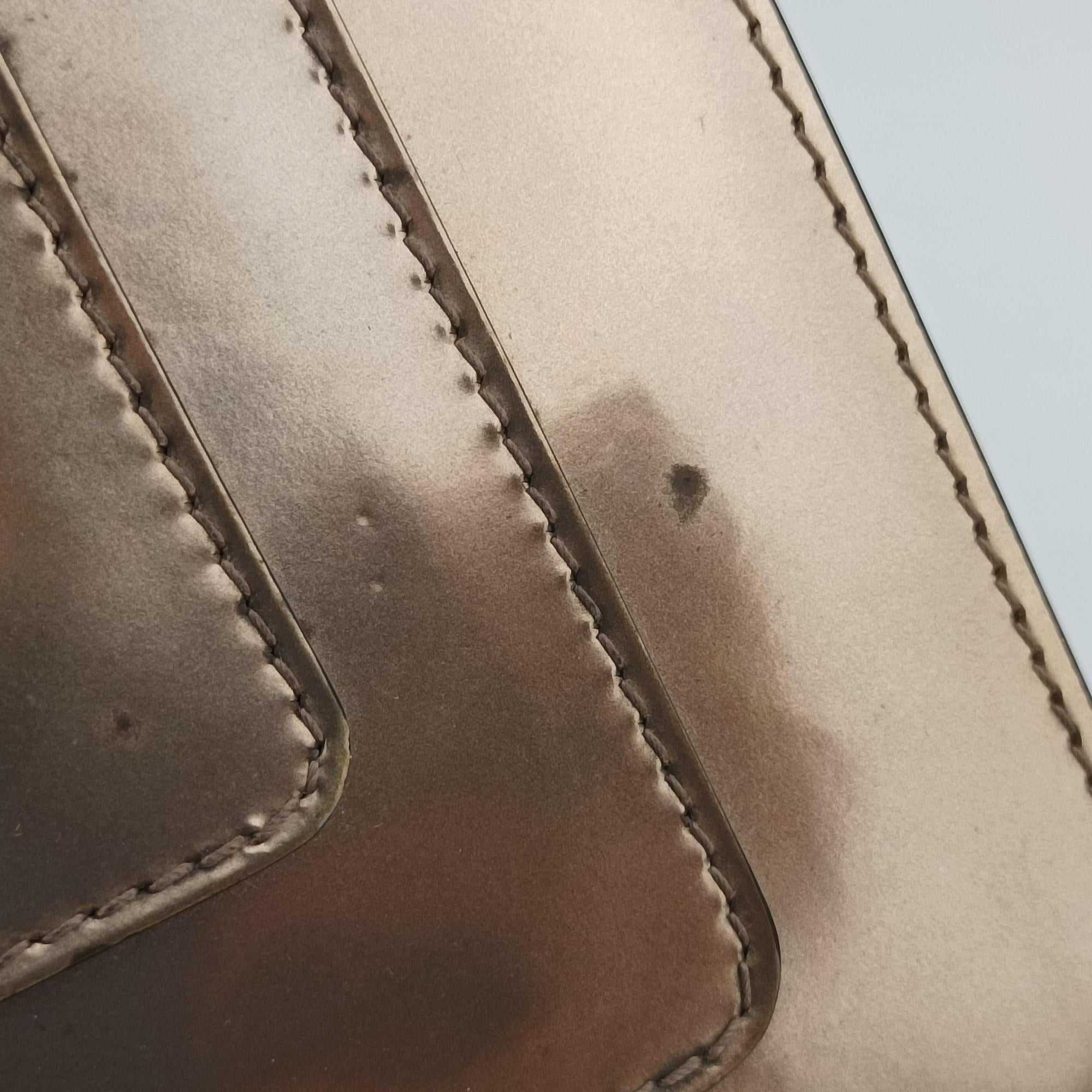 Vintage Bvlgari SERPENTI FOREVER Golden Patent  shoulderbag | stylenewstar