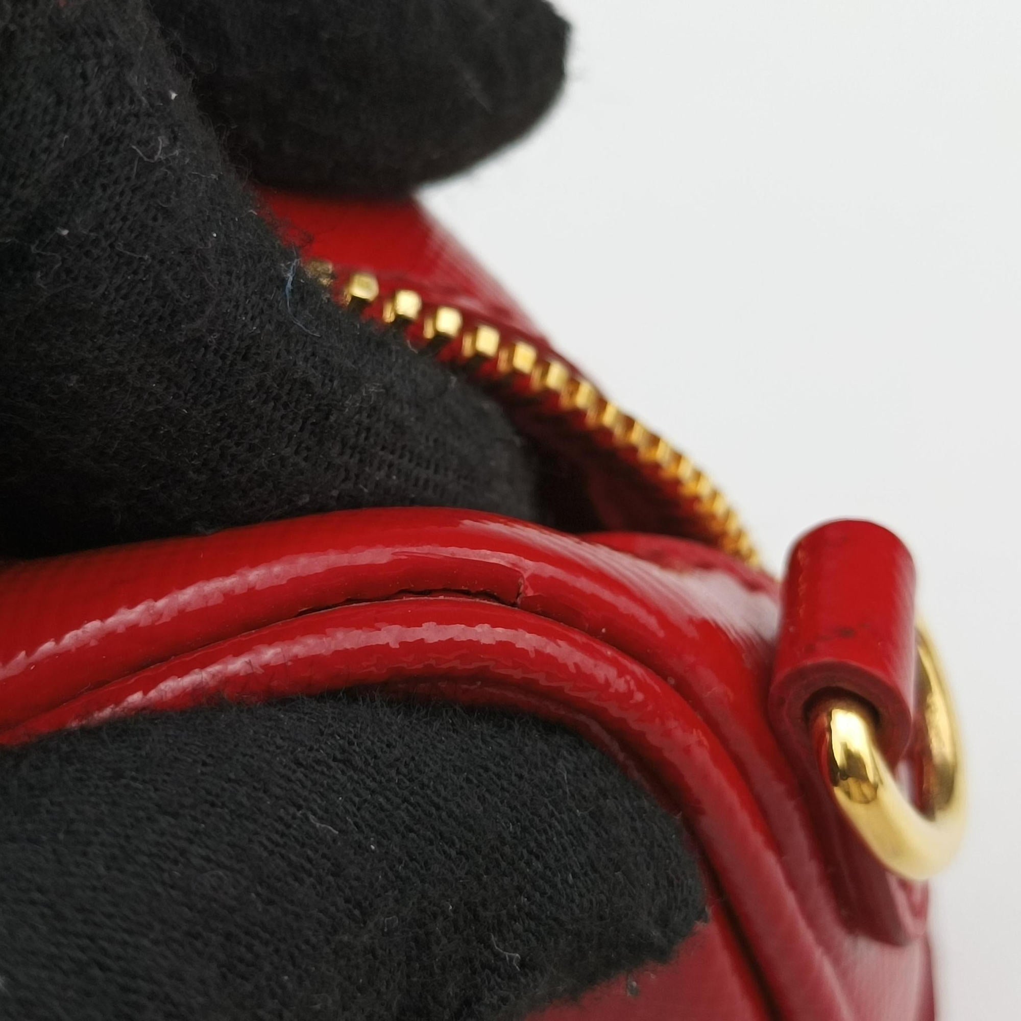 Pre-owned Prada VITELLO PHENIX Messenger Camera Red patent 1N1674 shoulderbag | stylenewstar