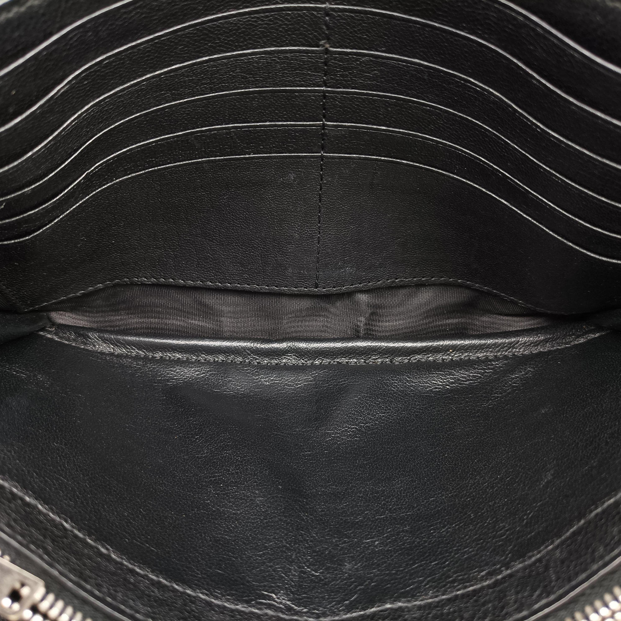 Pre-owned Yves Saint Laurent KATE Star Black Leather  shoulderbag | stylenewstar