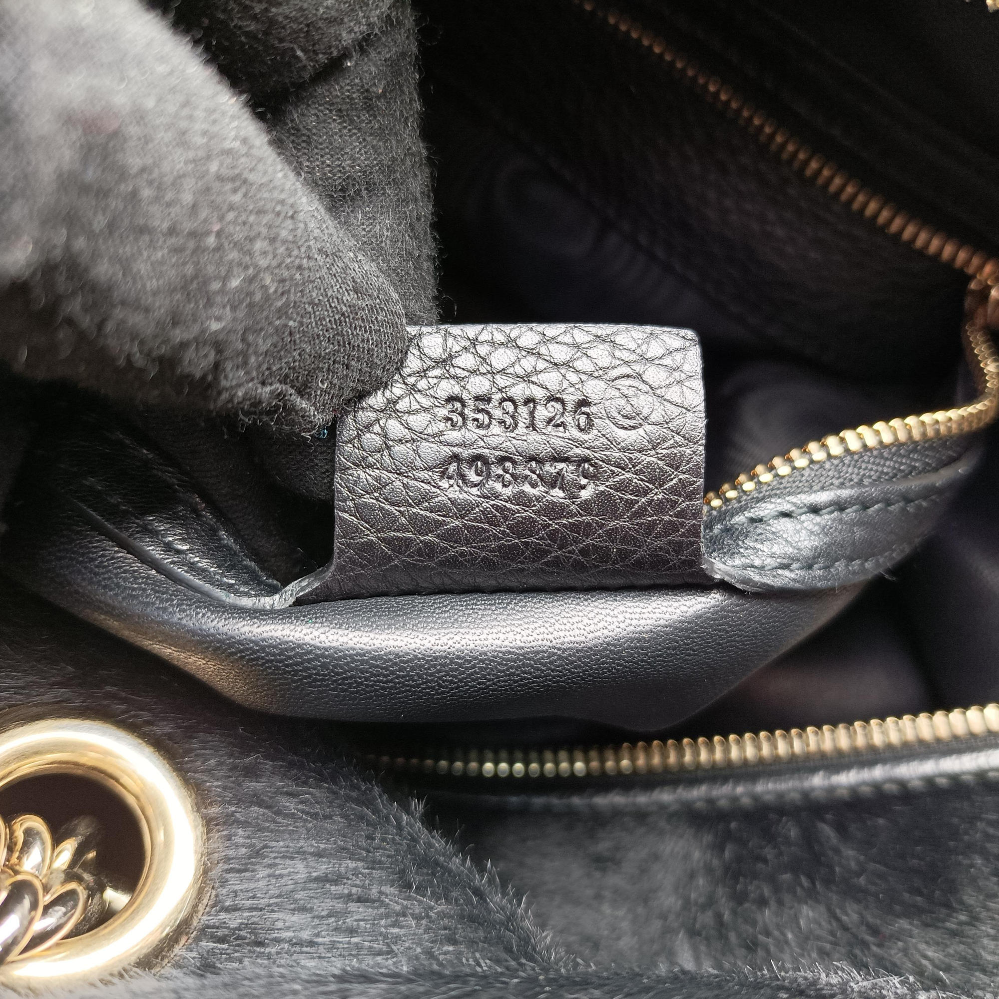Pre-owned Gucci Soho Black ponyhair 353126 shoulderbag | stylenewstar