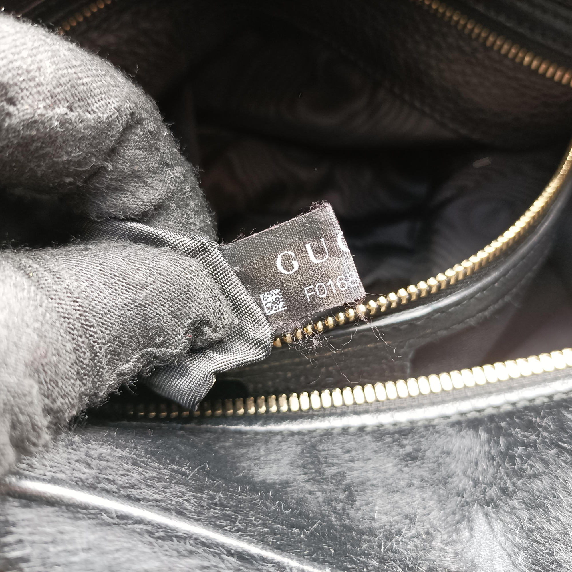 Pre-owned Gucci Soho Black ponyhair 353126 shoulderbag | stylenewstar