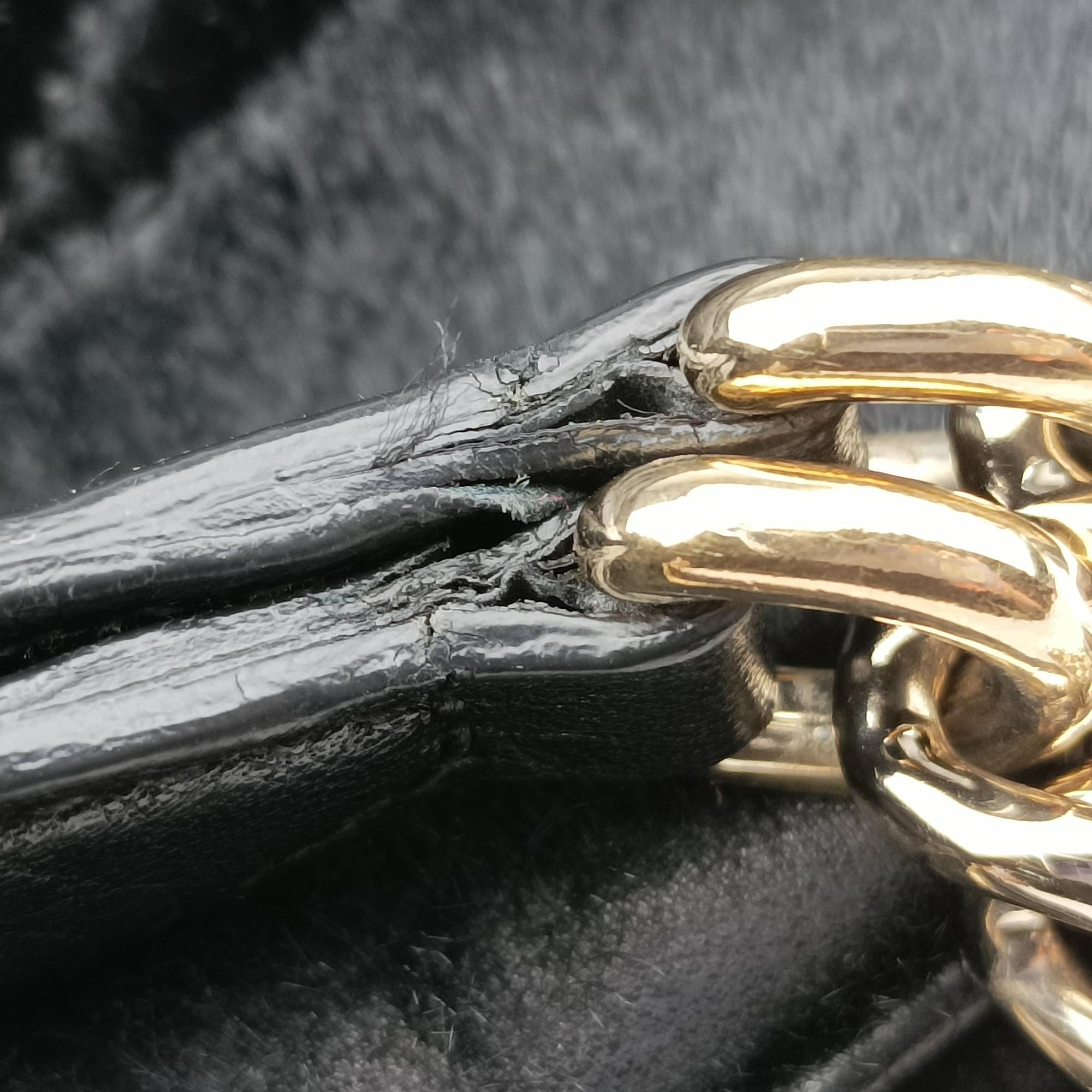 Pre-owned Gucci Soho Black ponyhair 353126 shoulderbag | stylenewstar