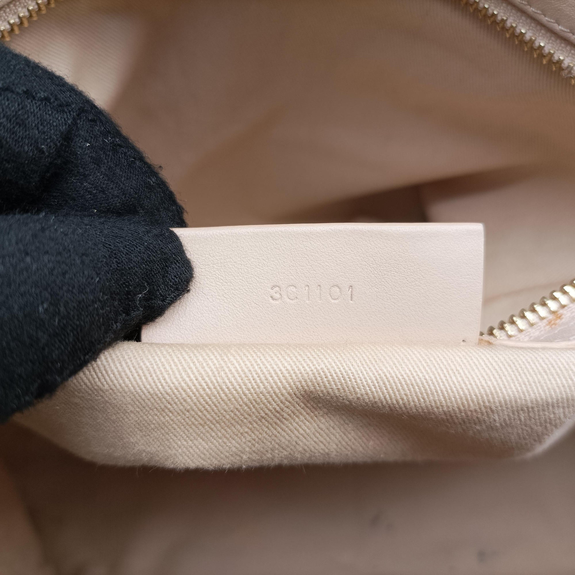 Secondhand Givenchy Antigona Beige Leather  shoulderbag | stylenewstar