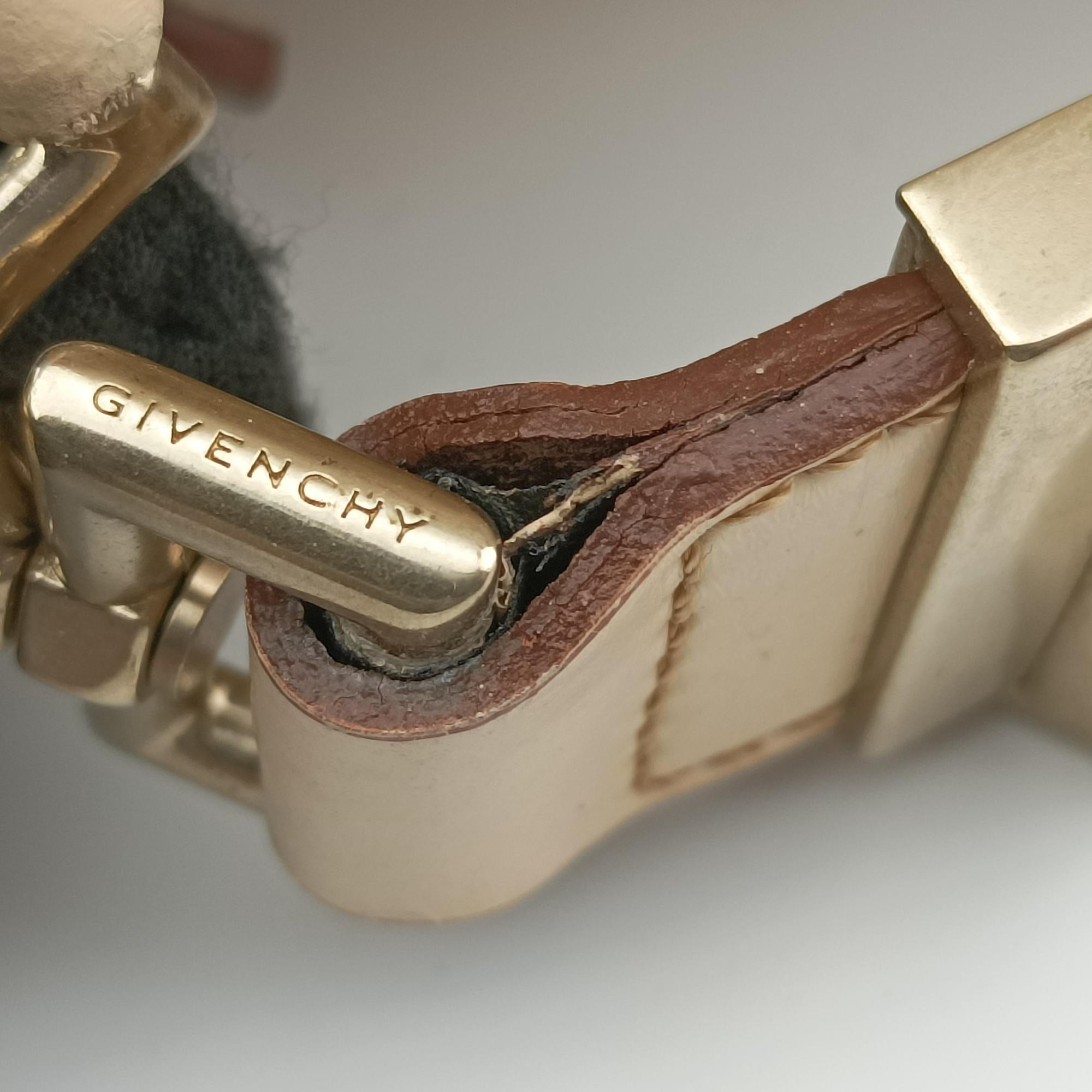 Secondhand Givenchy Antigona Beige Leather  shoulderbag | stylenewstar
