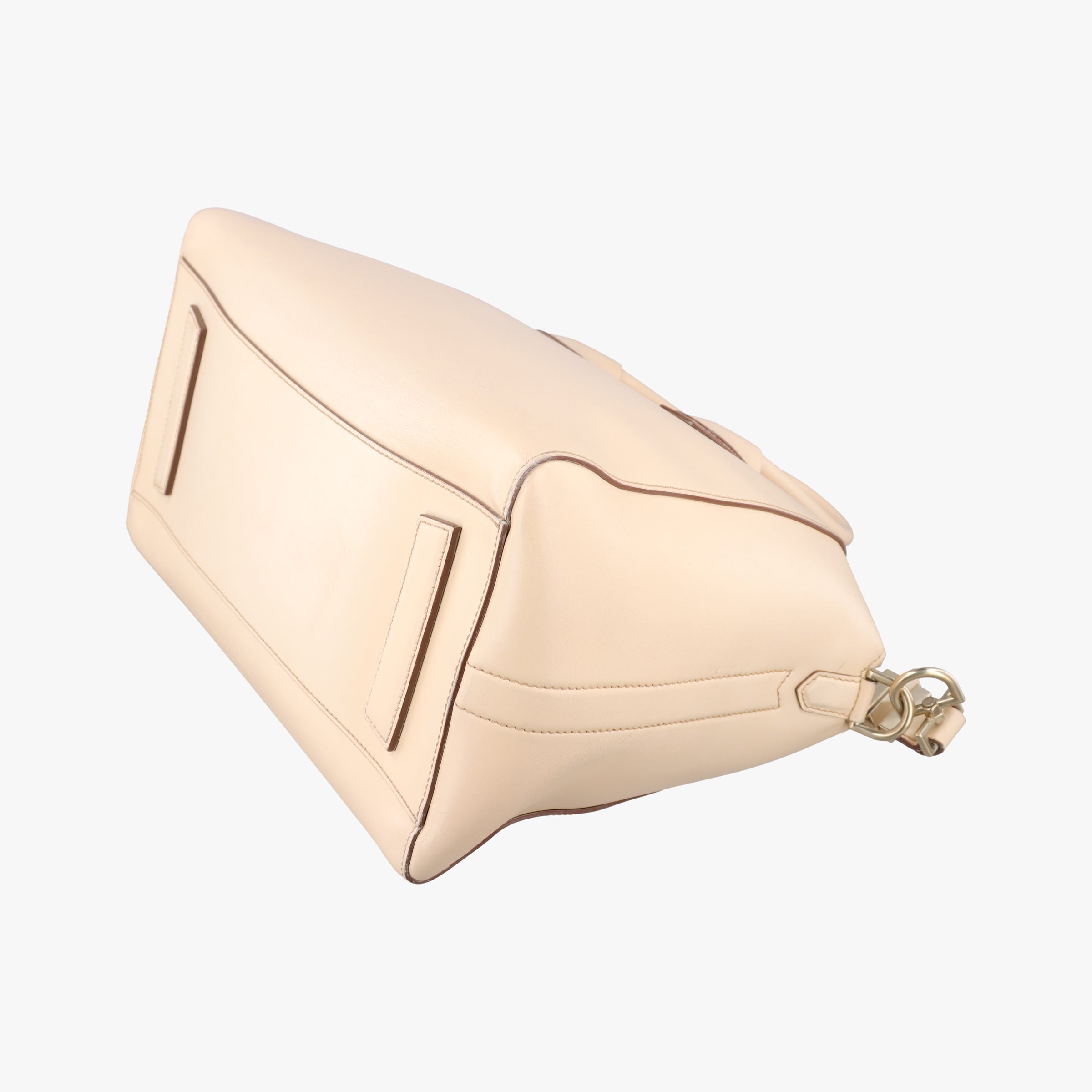 Secondhand Givenchy Antigona Beige Leather  shoulderbag | stylenewstar