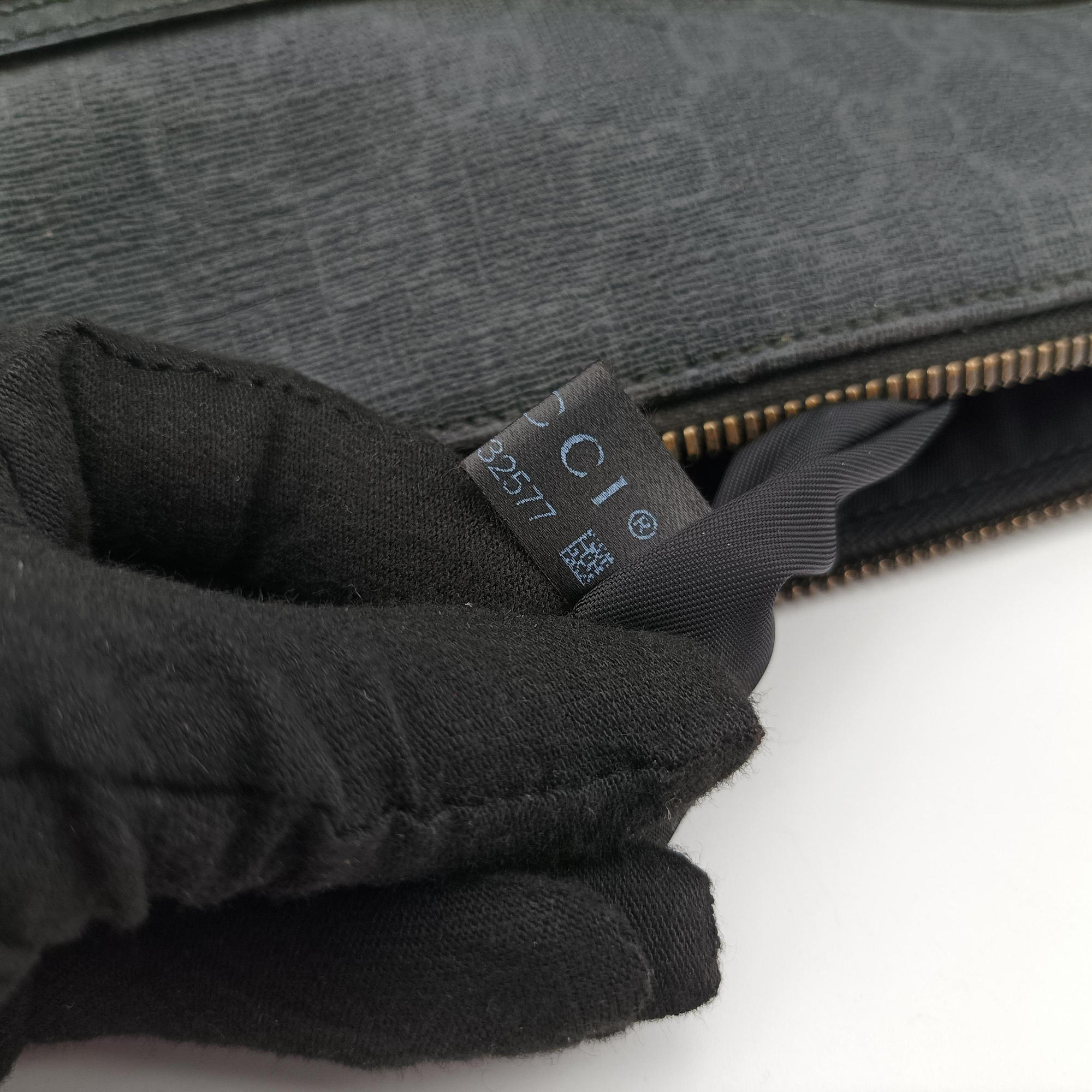 Pre-owned Gucci GG Supreme Black PVC coated canvas 322279 shoulderbag | stylenewstar