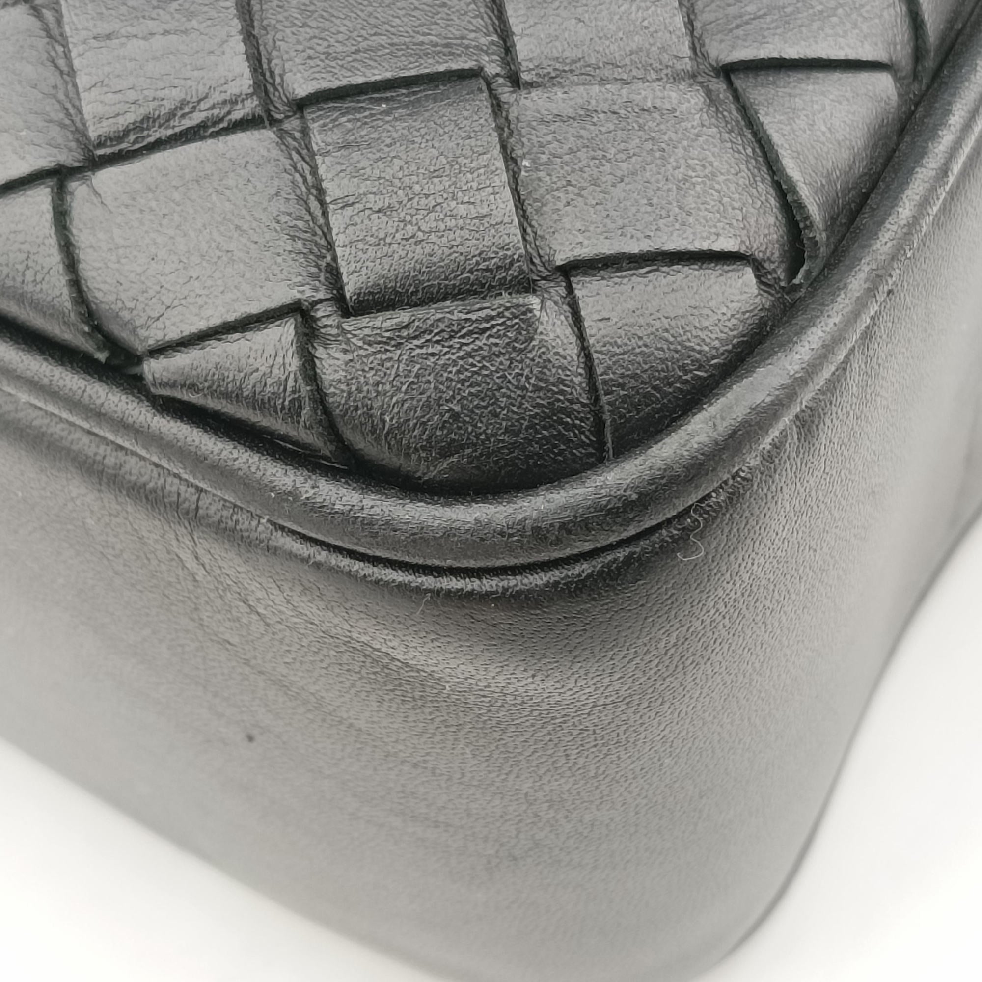 Pre-owned Bottega Veneta Intrecciato Black lambskin  shoulderbag | stylenewstar