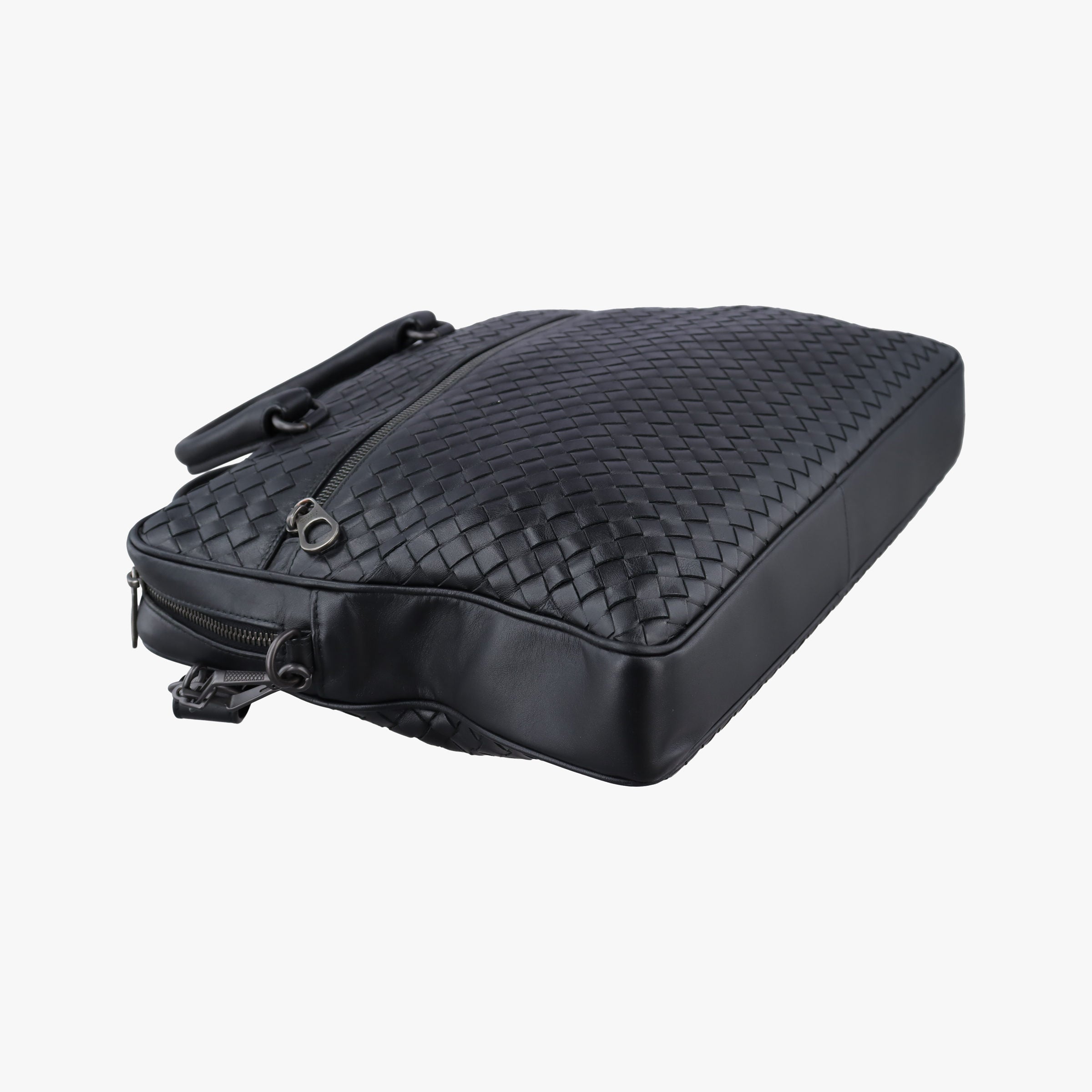Pre-owned Bottega Veneta Intrecciato Black lambskin  shoulderbag | stylenewstar