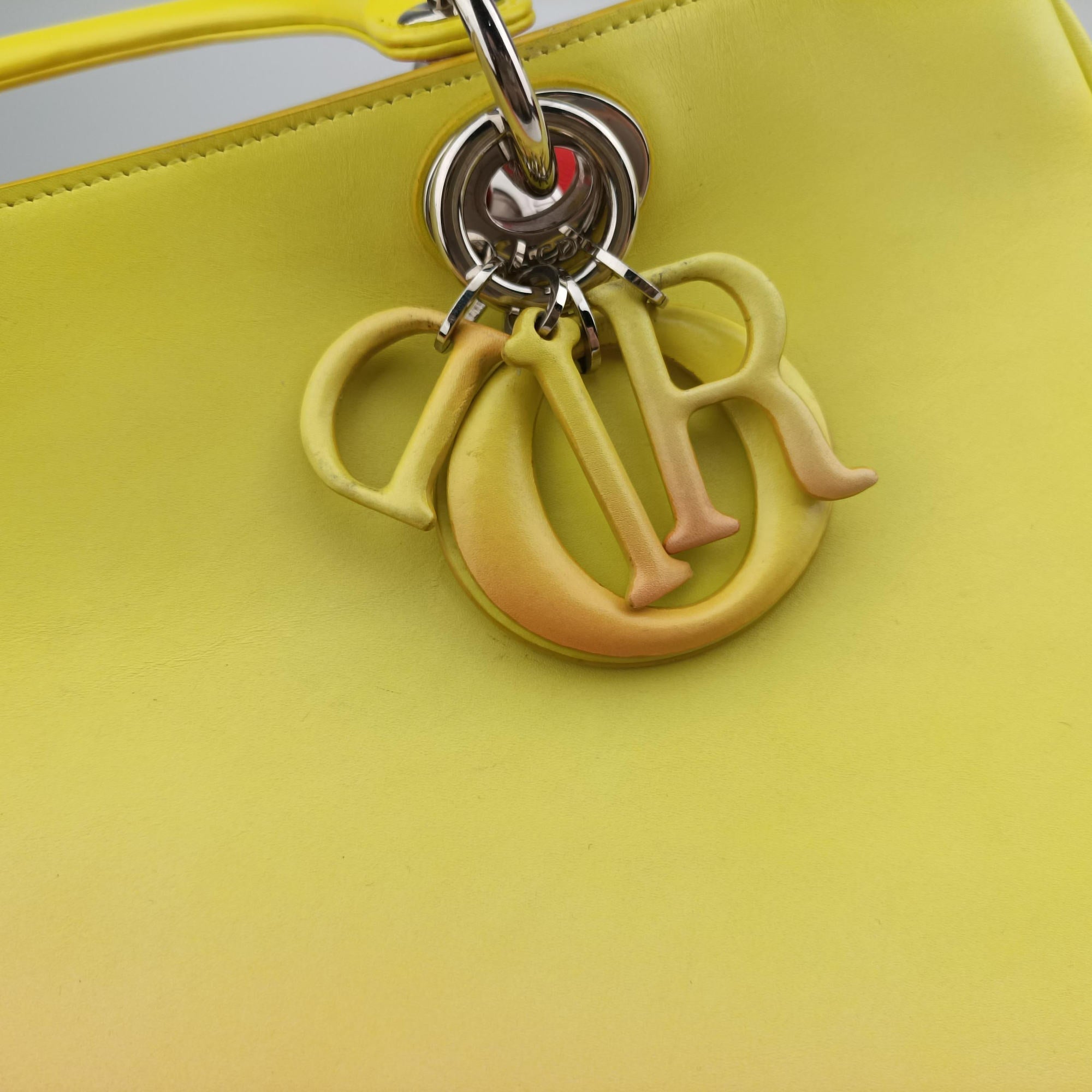 Pre-owned Christian Dior Diorissimo Yellow x Orange leather  shoulderbag | stylenewstar