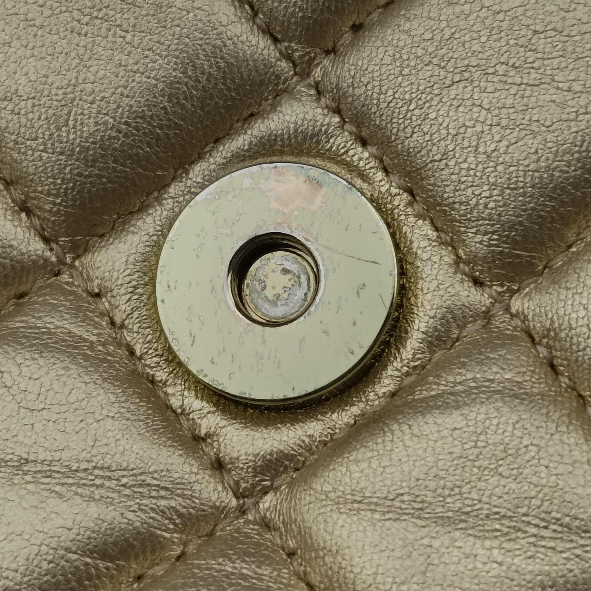 Secondhand VERSACE Medusa Golden Leather  shoulderbag | stylenewstar