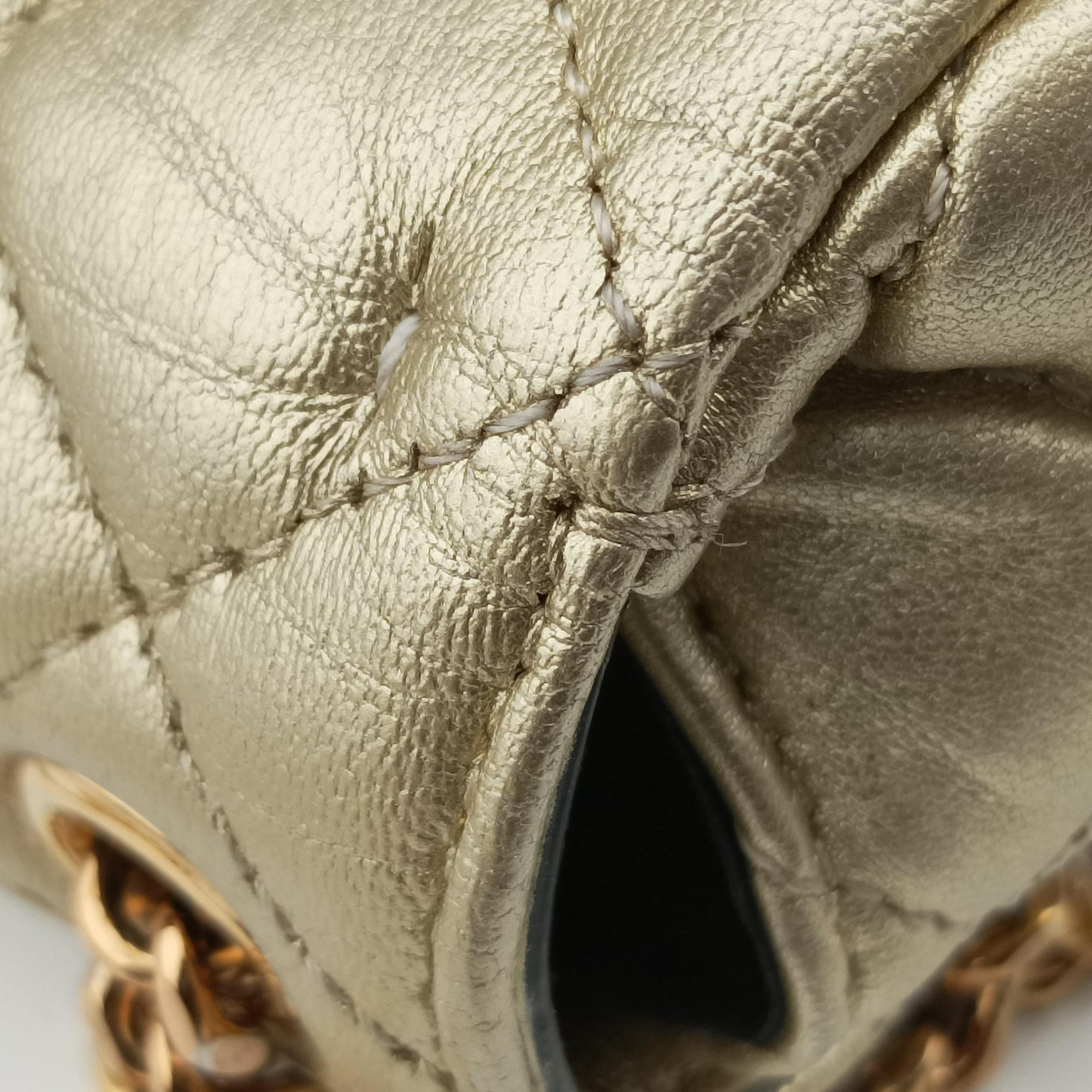 Secondhand VERSACE Medusa Golden Leather  shoulderbag | stylenewstar